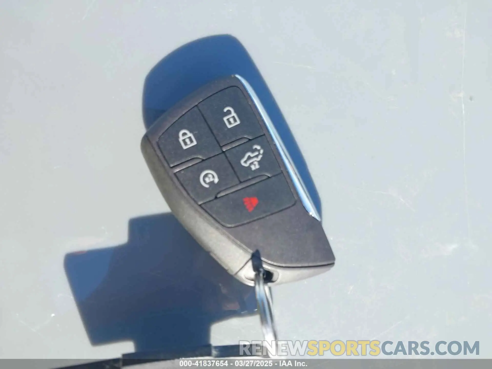11 fotografías del automóvil dañado 1GCUDGE84RZ309881 CHEVROLET SILVERADO 1500 2024