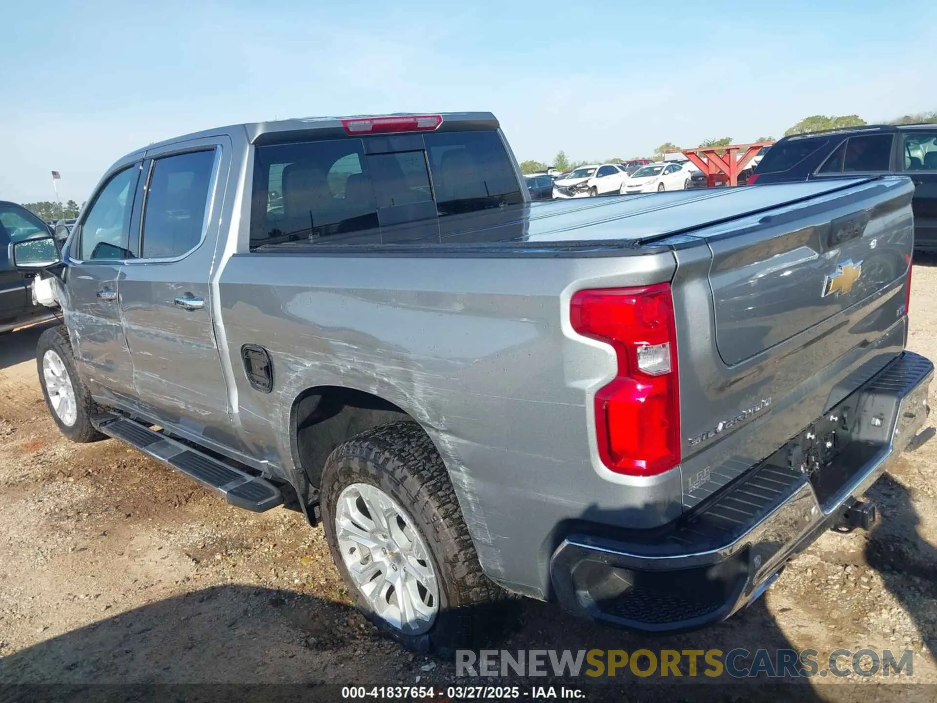 3 fotografías del automóvil dañado 1GCUDGE84RZ309881 CHEVROLET SILVERADO 1500 2024