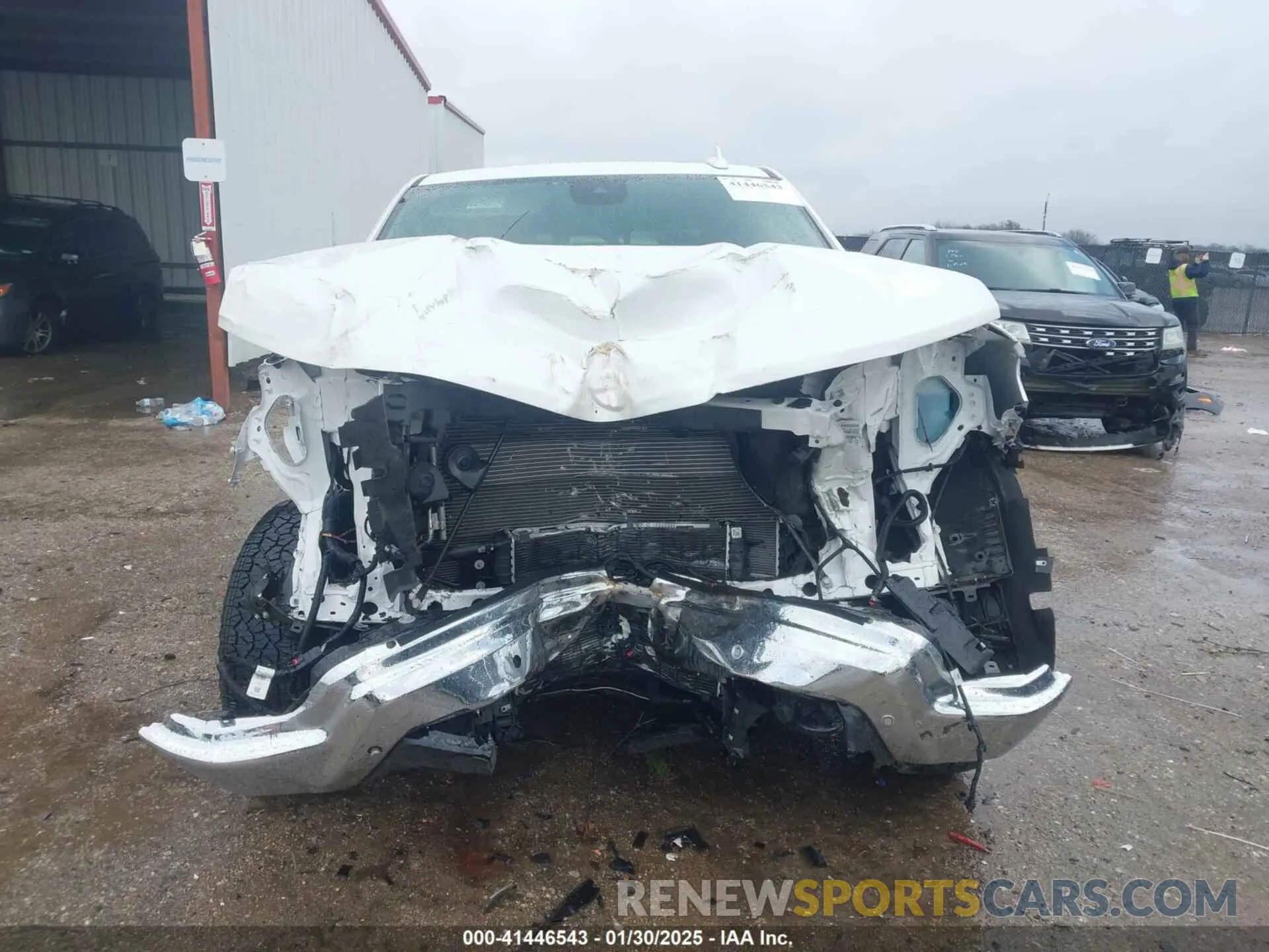 13 fotografías del automóvil dañado 1GCUDGE87RZ307770 CHEVROLET SILVERADO 1500 2024