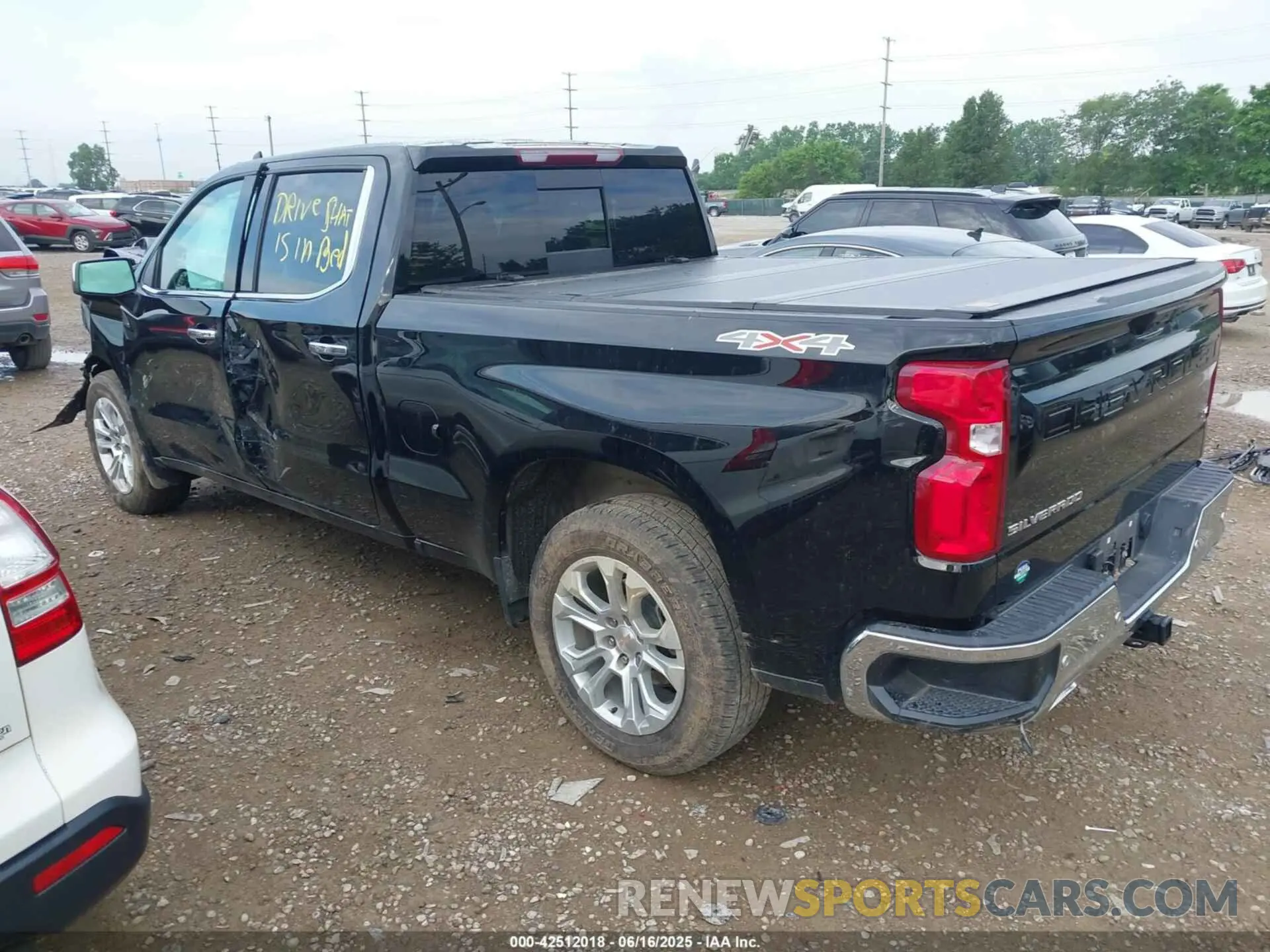 3 fotografías del automóvil dañado 1GCUDGE87RZ337013 CHEVROLET SILVERADO 1500 2024