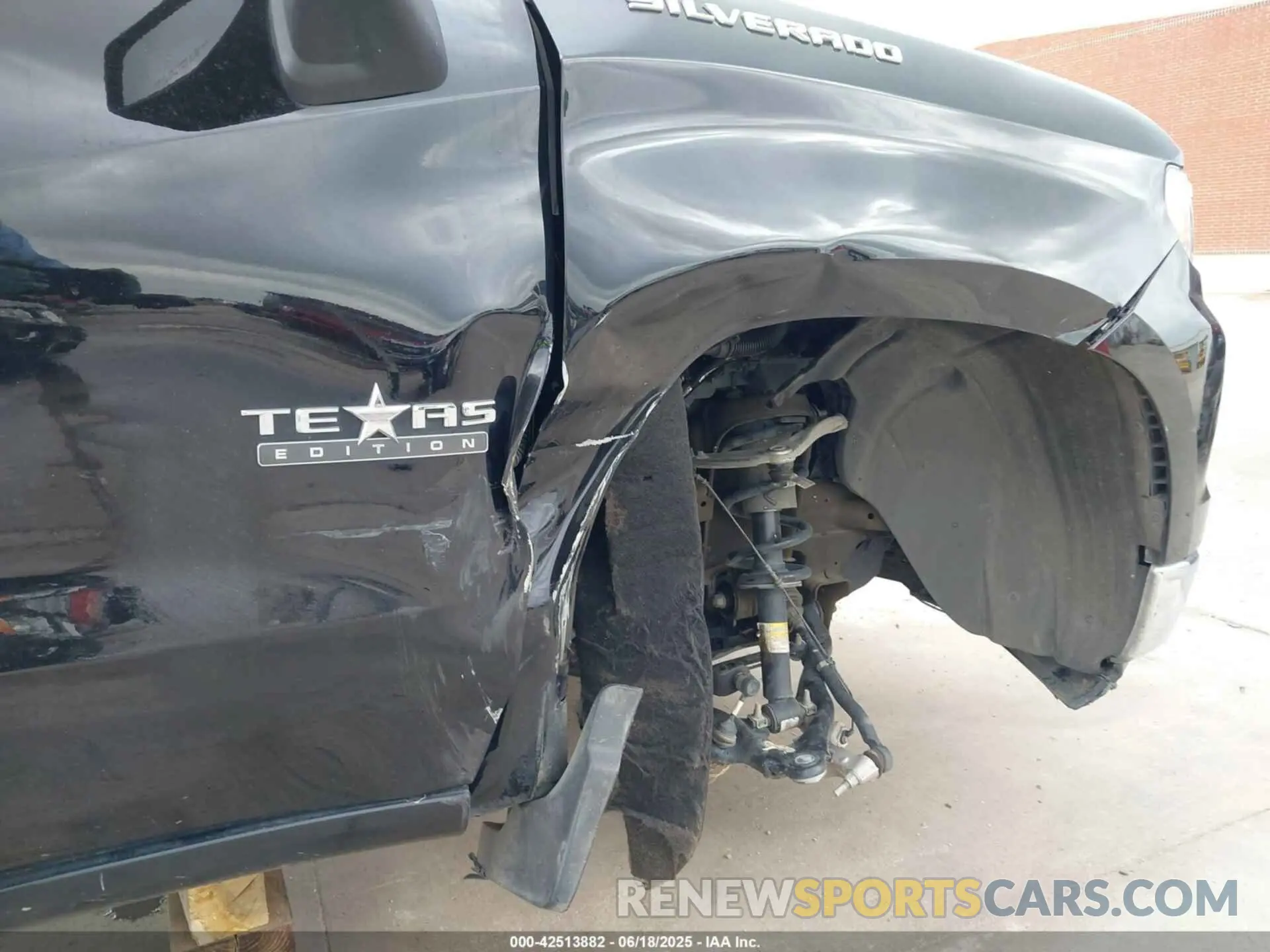19 fotografías del automóvil dañado 1GCUDGED6RZ188753 CHEVROLET SILVERADO 1500 2024