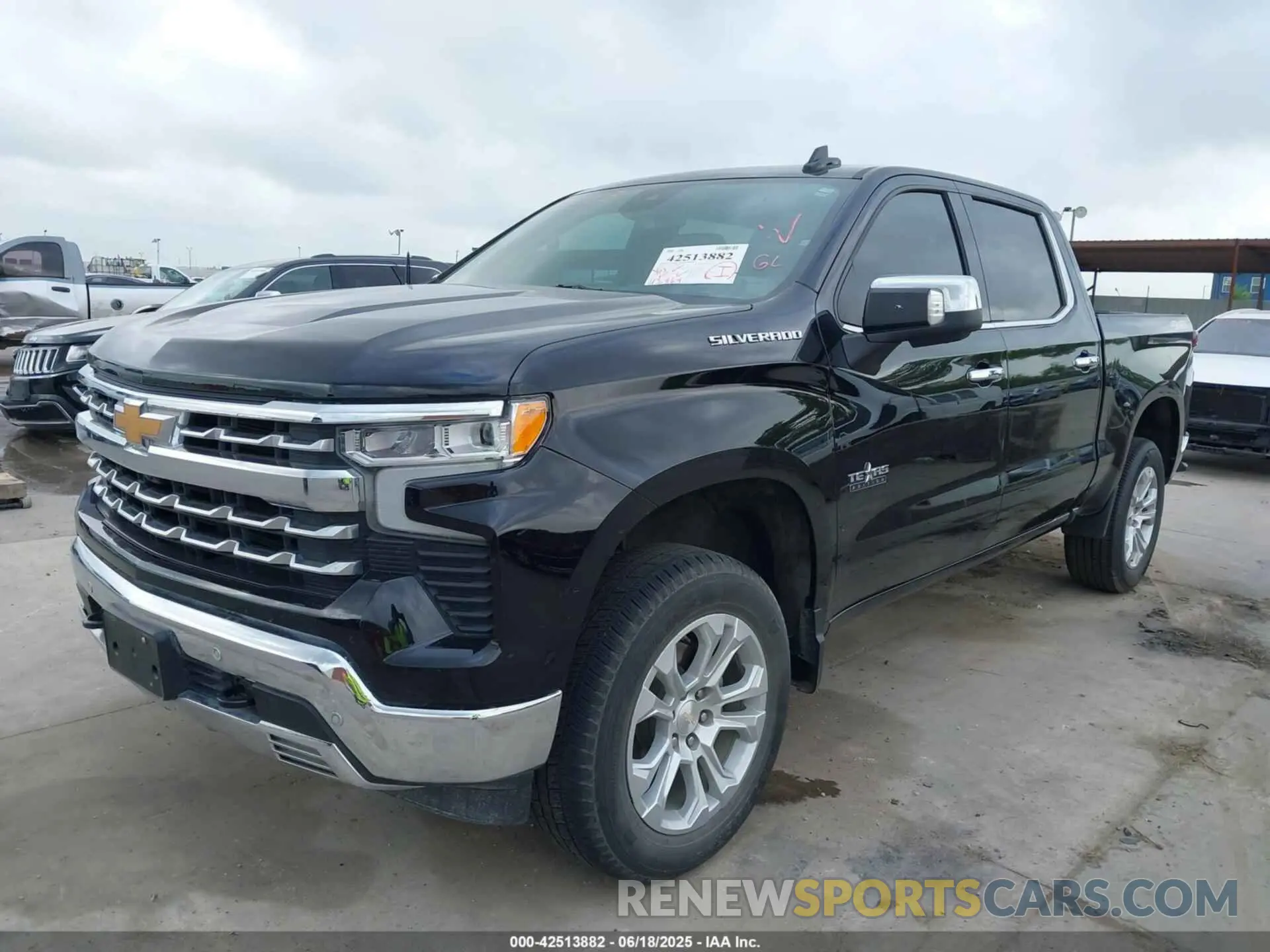 2 fotografías del automóvil dañado 1GCUDGED6RZ188753 CHEVROLET SILVERADO 1500 2024