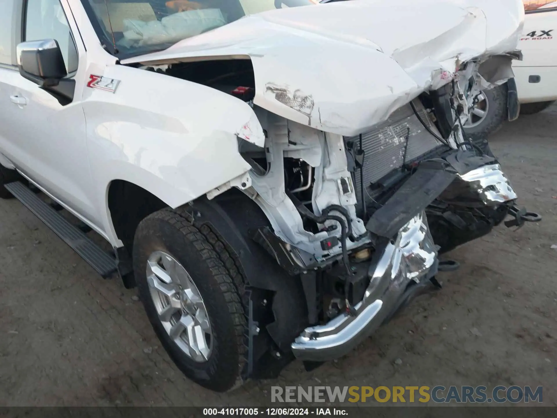 18 fotografías del automóvil dañado 2GCUDDED2R1129271 CHEVROLET SILVERADO 1500 2024