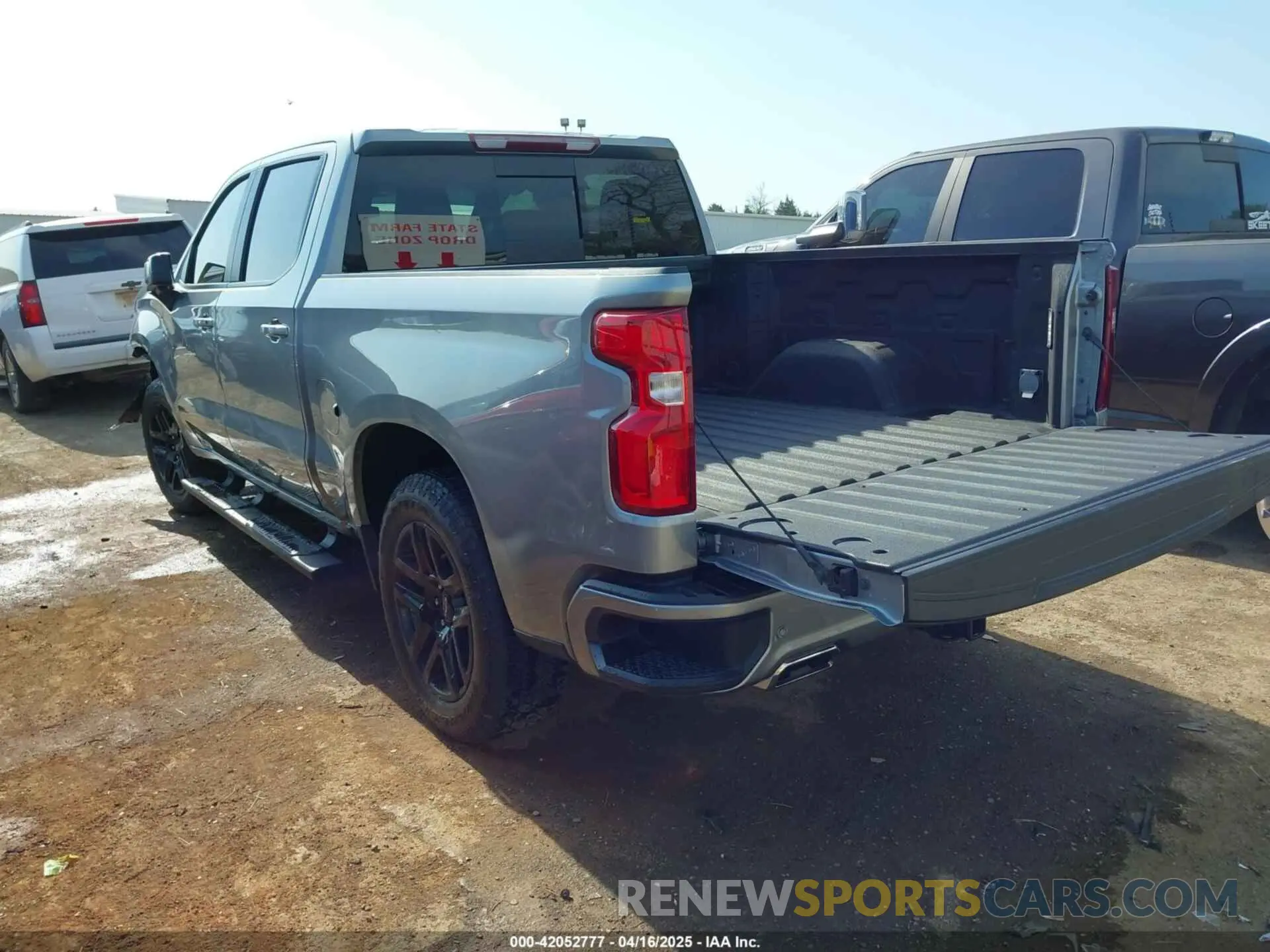 3 fotografías del automóvil dañado 2GCUDEED3R1173110 CHEVROLET SILVERADO 1500 2024