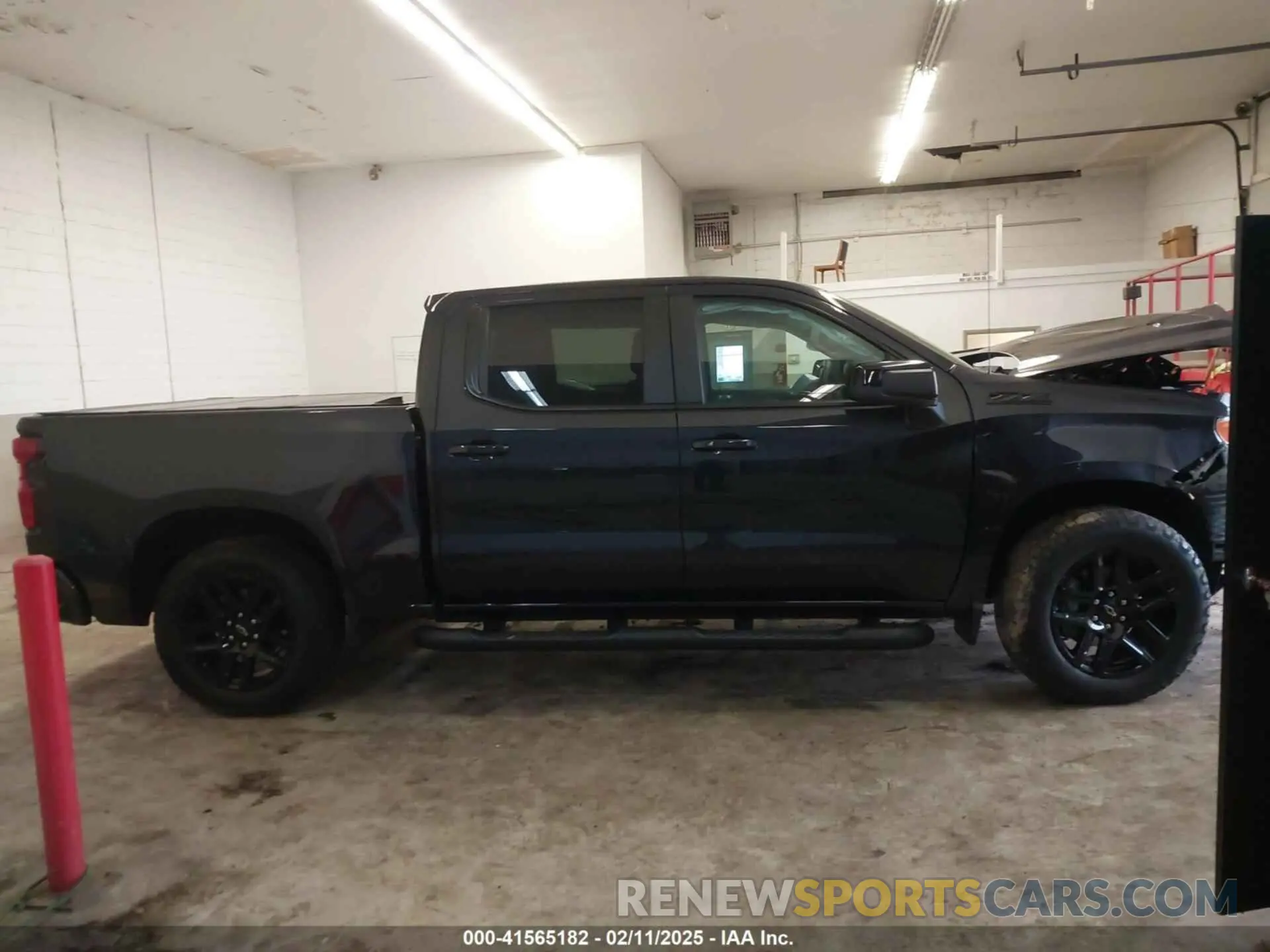 14 fotografías del automóvil dañado 2GCUDEED6R1134124 CHEVROLET SILVERADO 1500 2024