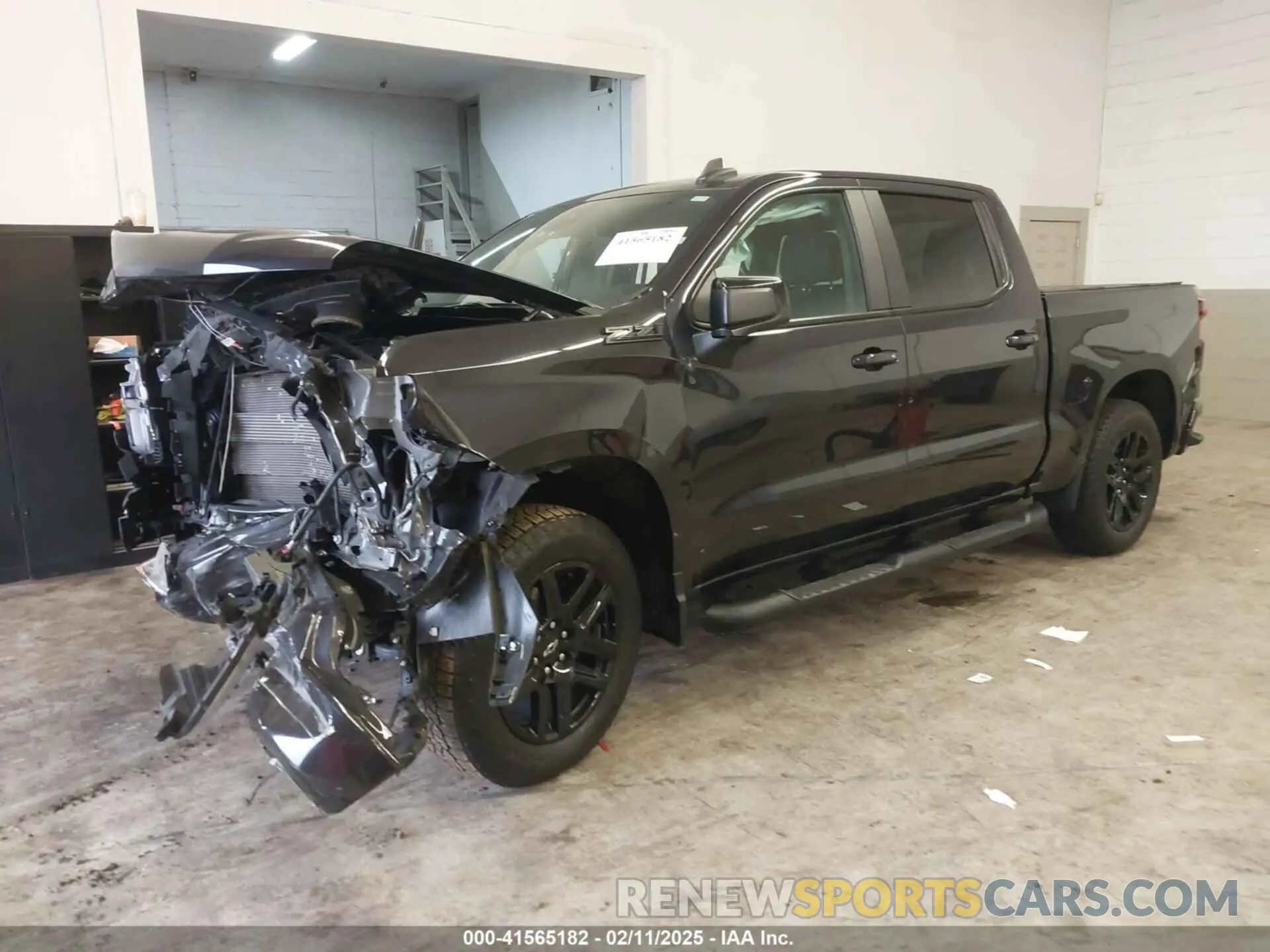 2 fotografías del automóvil dañado 2GCUDEED6R1134124 CHEVROLET SILVERADO 1500 2024