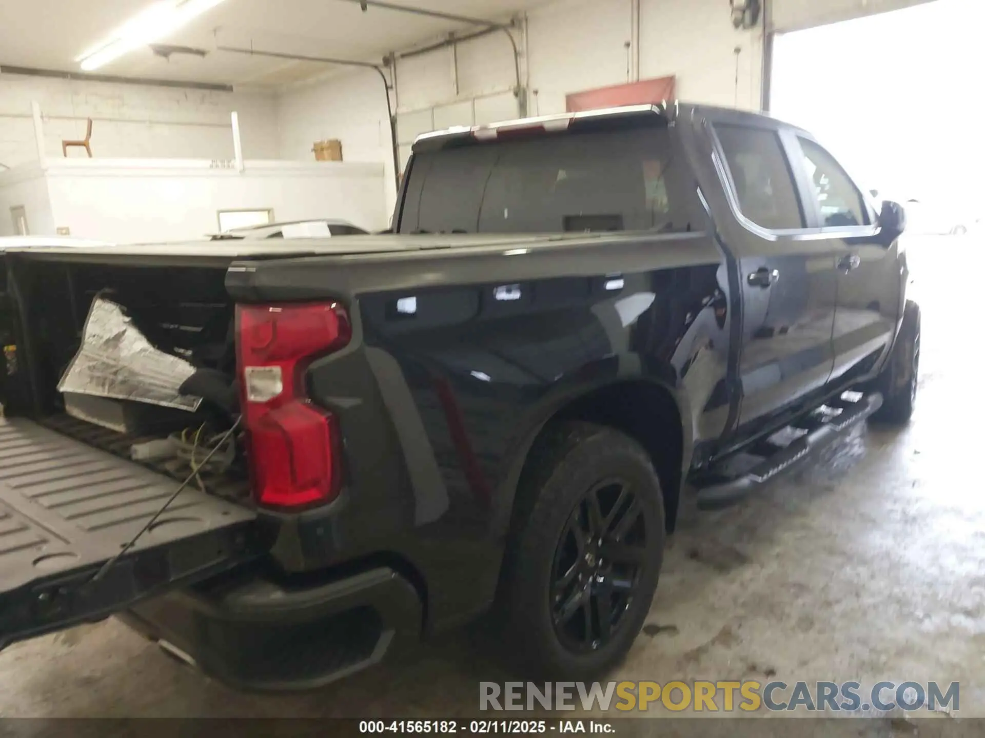 4 fotografías del automóvil dañado 2GCUDEED6R1134124 CHEVROLET SILVERADO 1500 2024