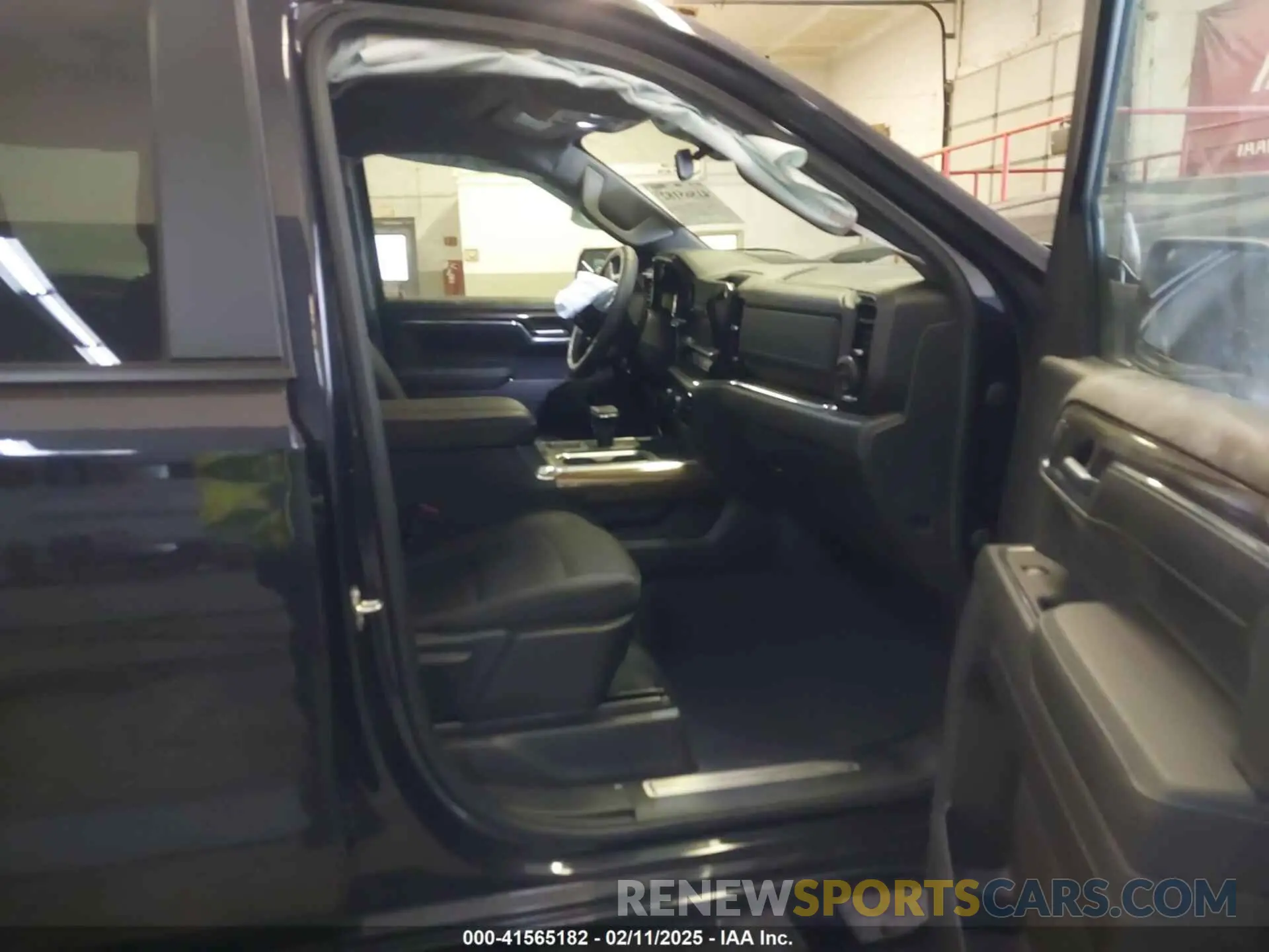 5 fotografías del automóvil dañado 2GCUDEED6R1134124 CHEVROLET SILVERADO 1500 2024