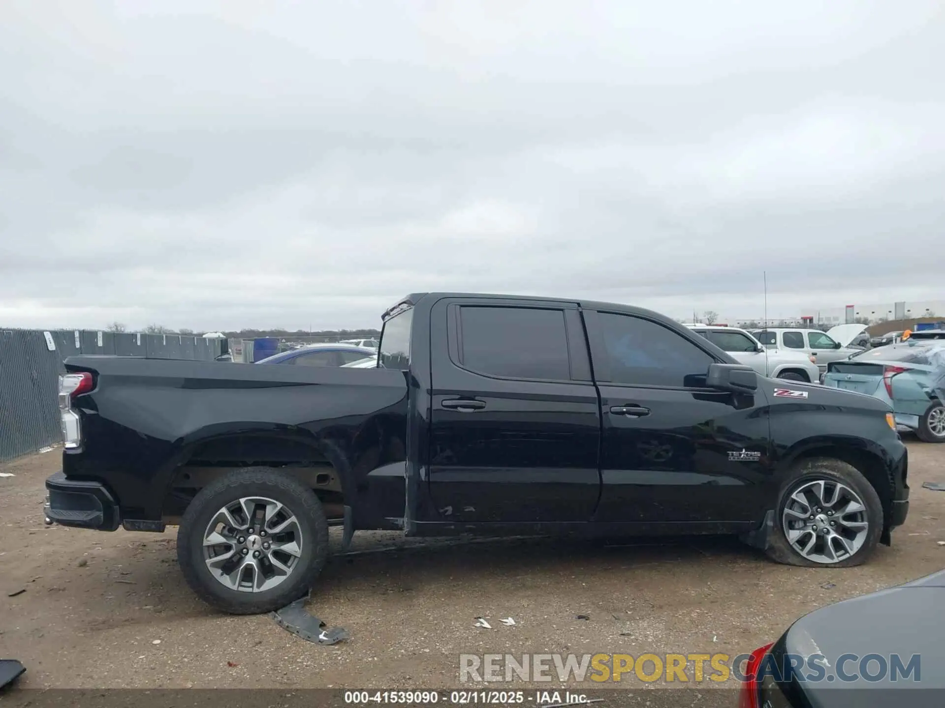 13 fotografías del automóvil dañado 2GCUDEED8R1173555 CHEVROLET SILVERADO 1500 2024