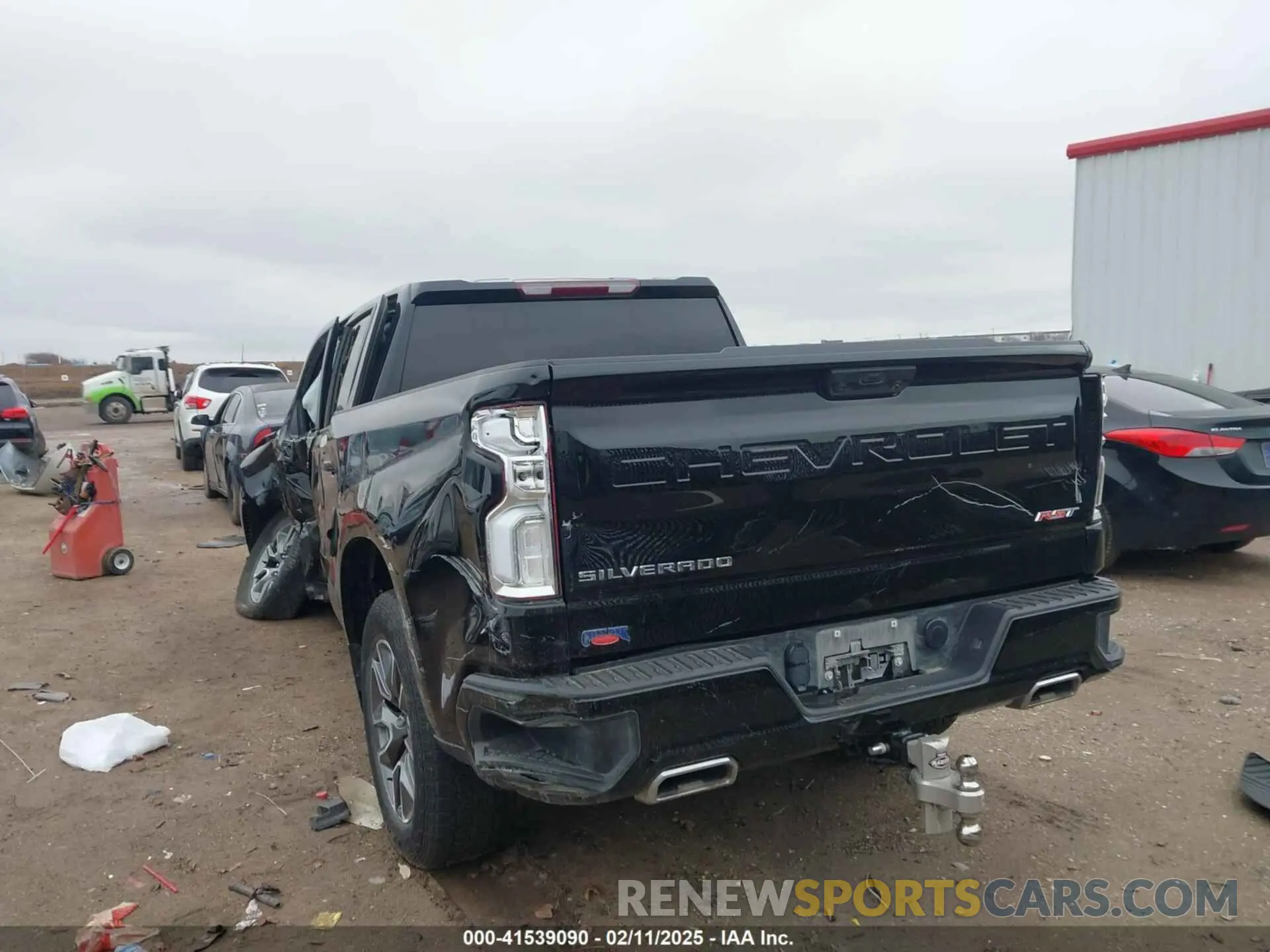3 fotografías del automóvil dañado 2GCUDEED8R1173555 CHEVROLET SILVERADO 1500 2024