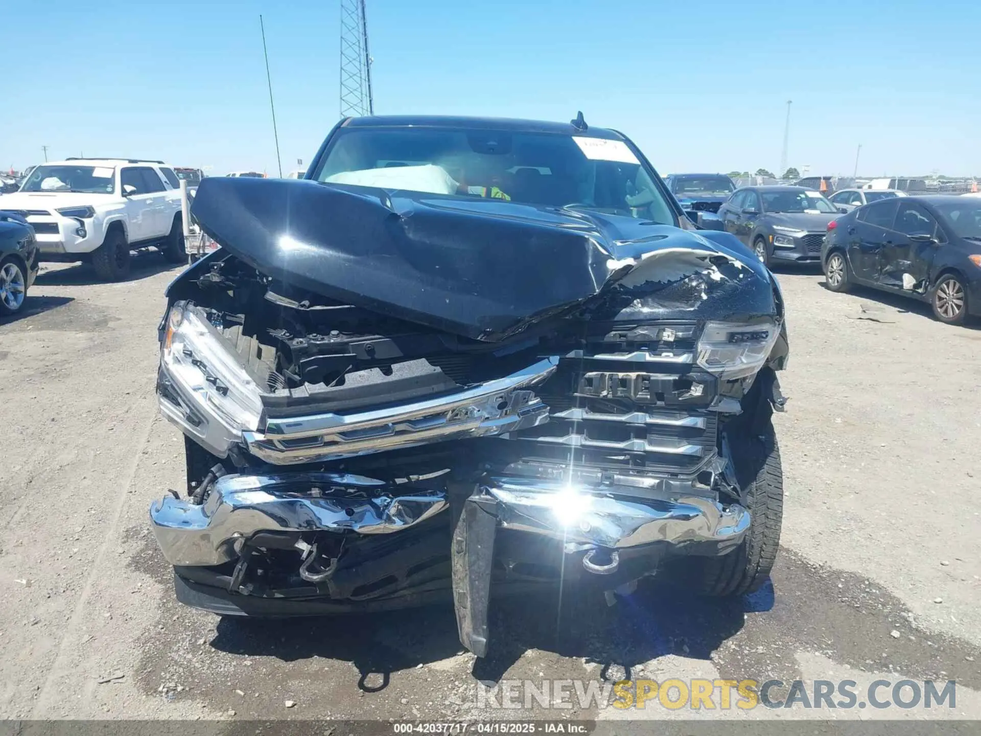 13 fotografías del automóvil dañado 2GCUDGED7R1152966 CHEVROLET SILVERADO 1500 2024