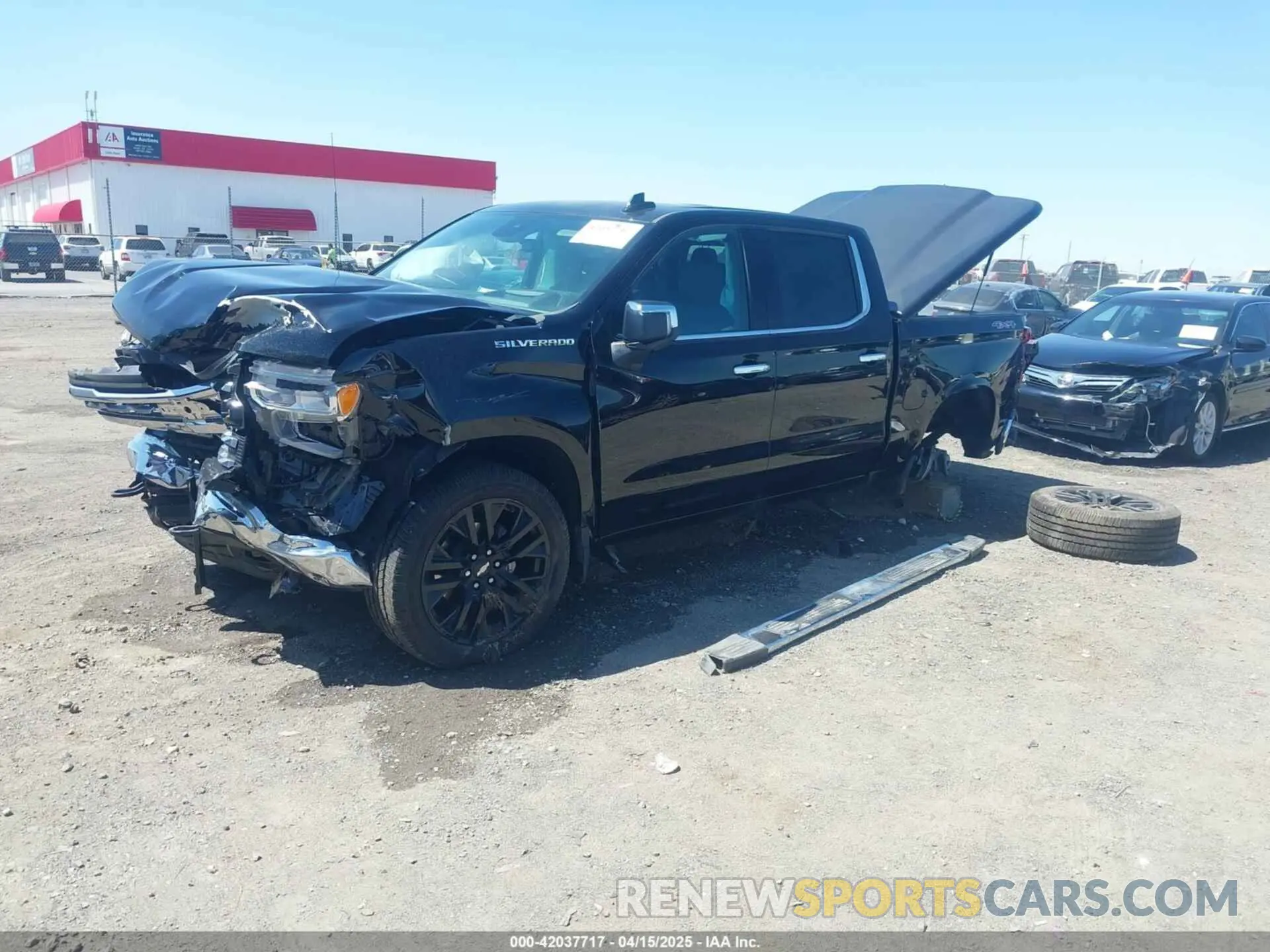 2 fotografías del automóvil dañado 2GCUDGED7R1152966 CHEVROLET SILVERADO 1500 2024
