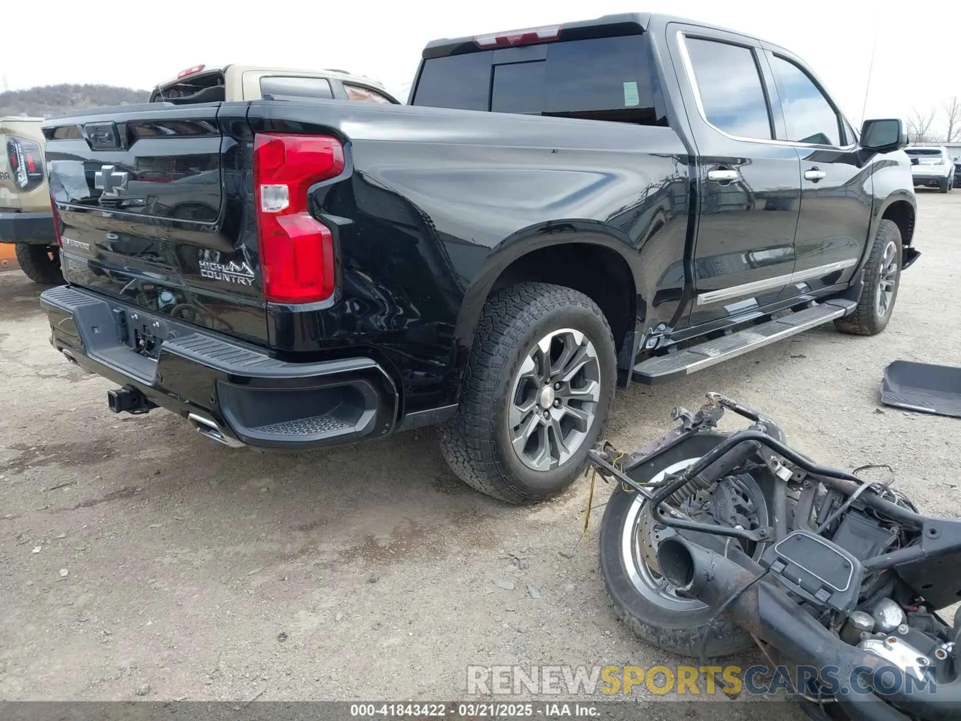 4 fotografías del automóvil dañado 2GCUDJED6R1164412 CHEVROLET SILVERADO 1500 2024
