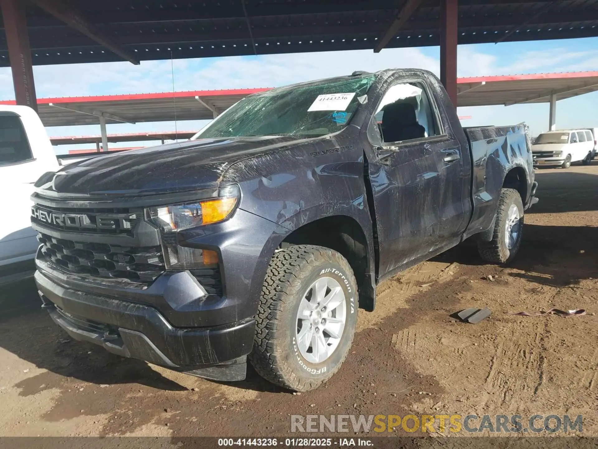 2 fotografías del automóvil dañado 3GCNAAEK2RG283402 CHEVROLET SILVERADO 1500 2024