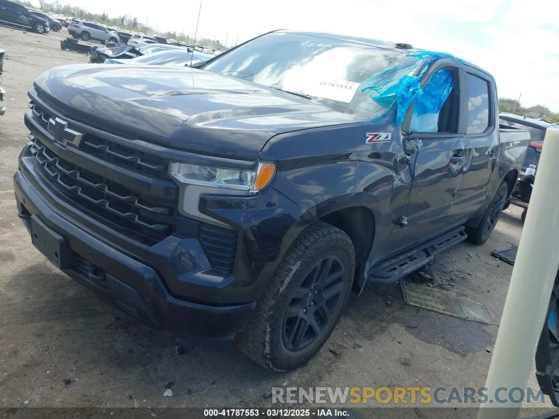 2 fotografías del automóvil dañado 3GCUDEED2RG382572 CHEVROLET SILVERADO 1500 2024