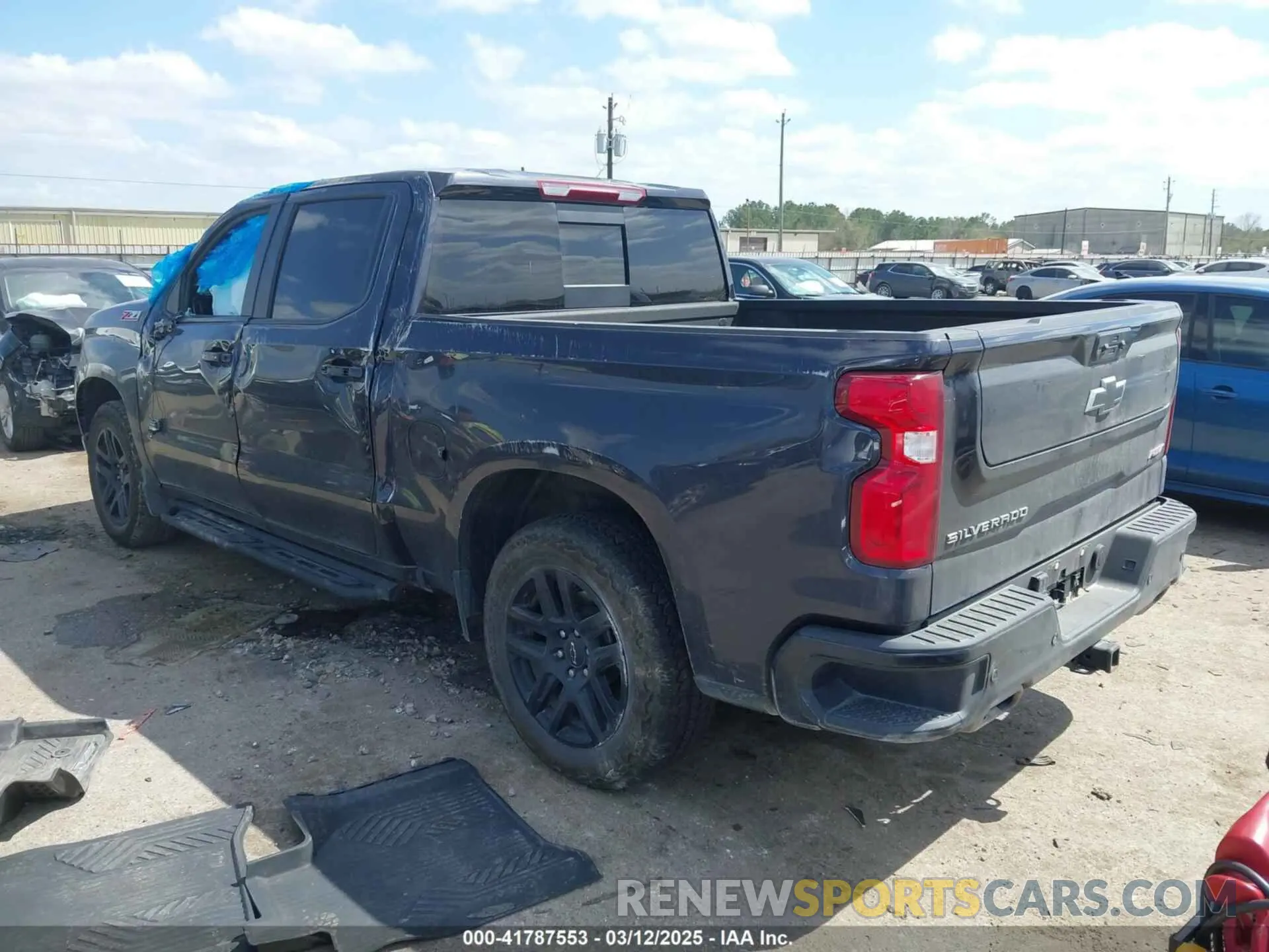 3 fotografías del automóvil dañado 3GCUDEED2RG382572 CHEVROLET SILVERADO 1500 2024