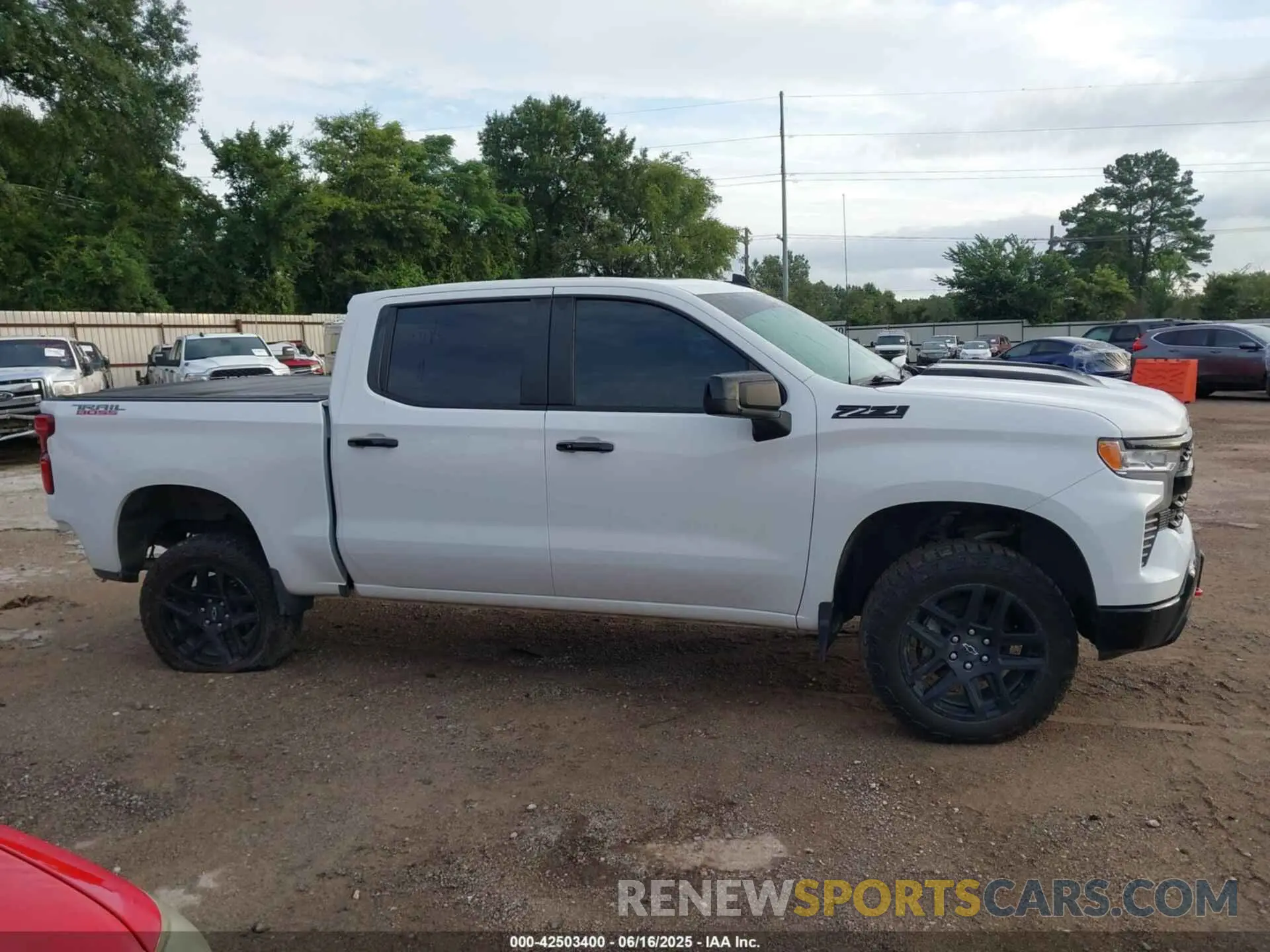 14 fotografías del automóvil dañado 3GCUDFED0RG111287 CHEVROLET SILVERADO 1500 2024