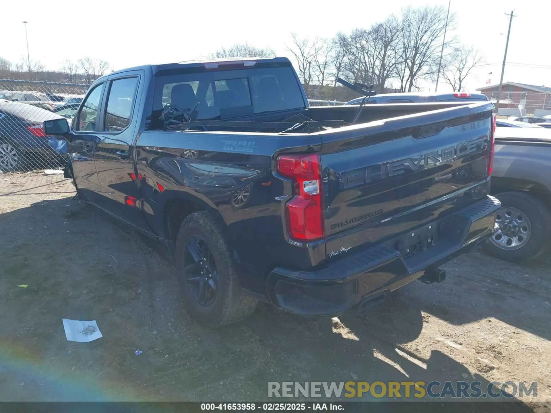 3 fotografías del automóvil dañado 3GCUDFED0RG306113 CHEVROLET SILVERADO 1500 2024
