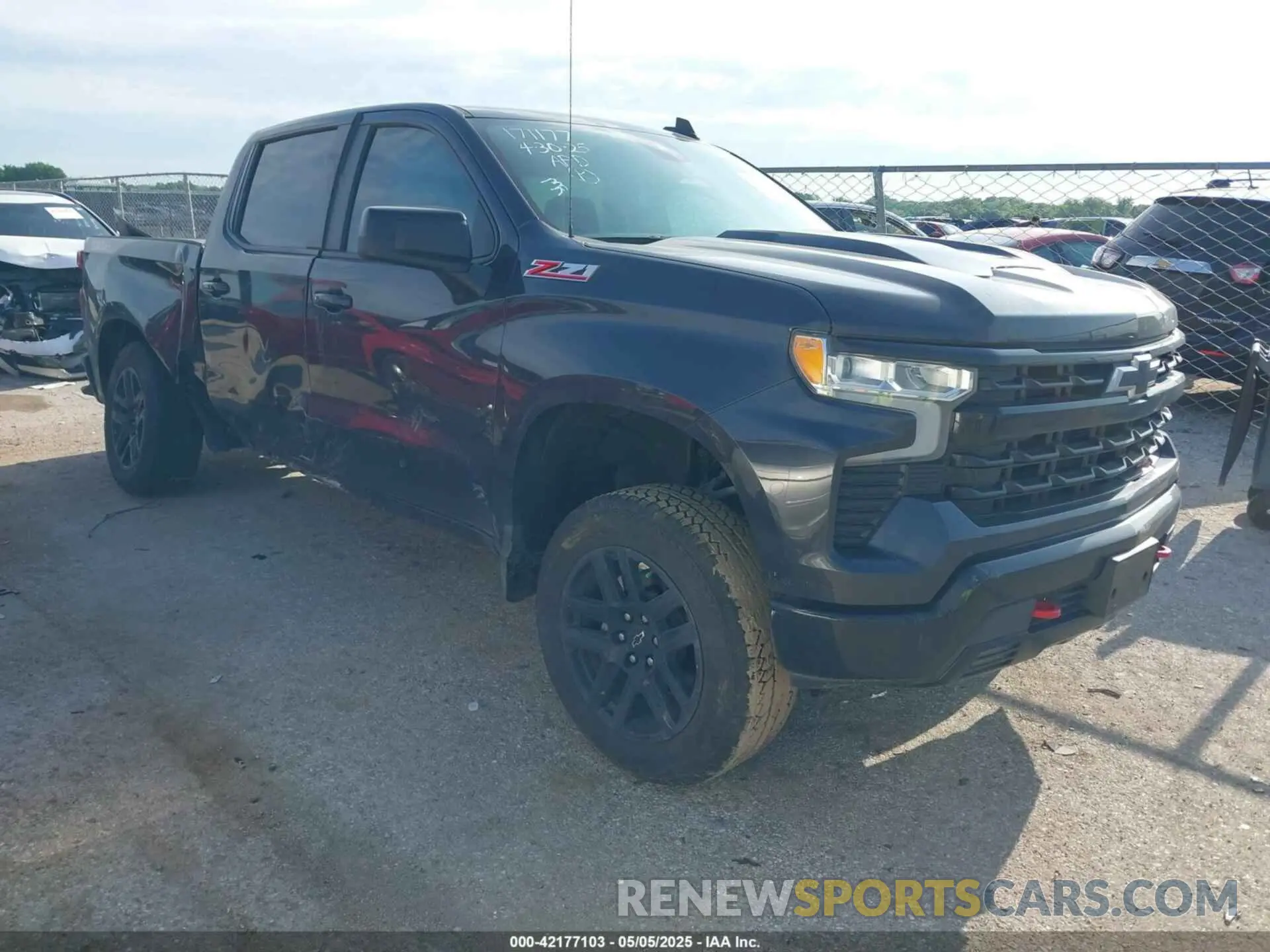 1 fotografías del automóvil dañado 3GCUDFED2RG360240 CHEVROLET SILVERADO 1500 2024
