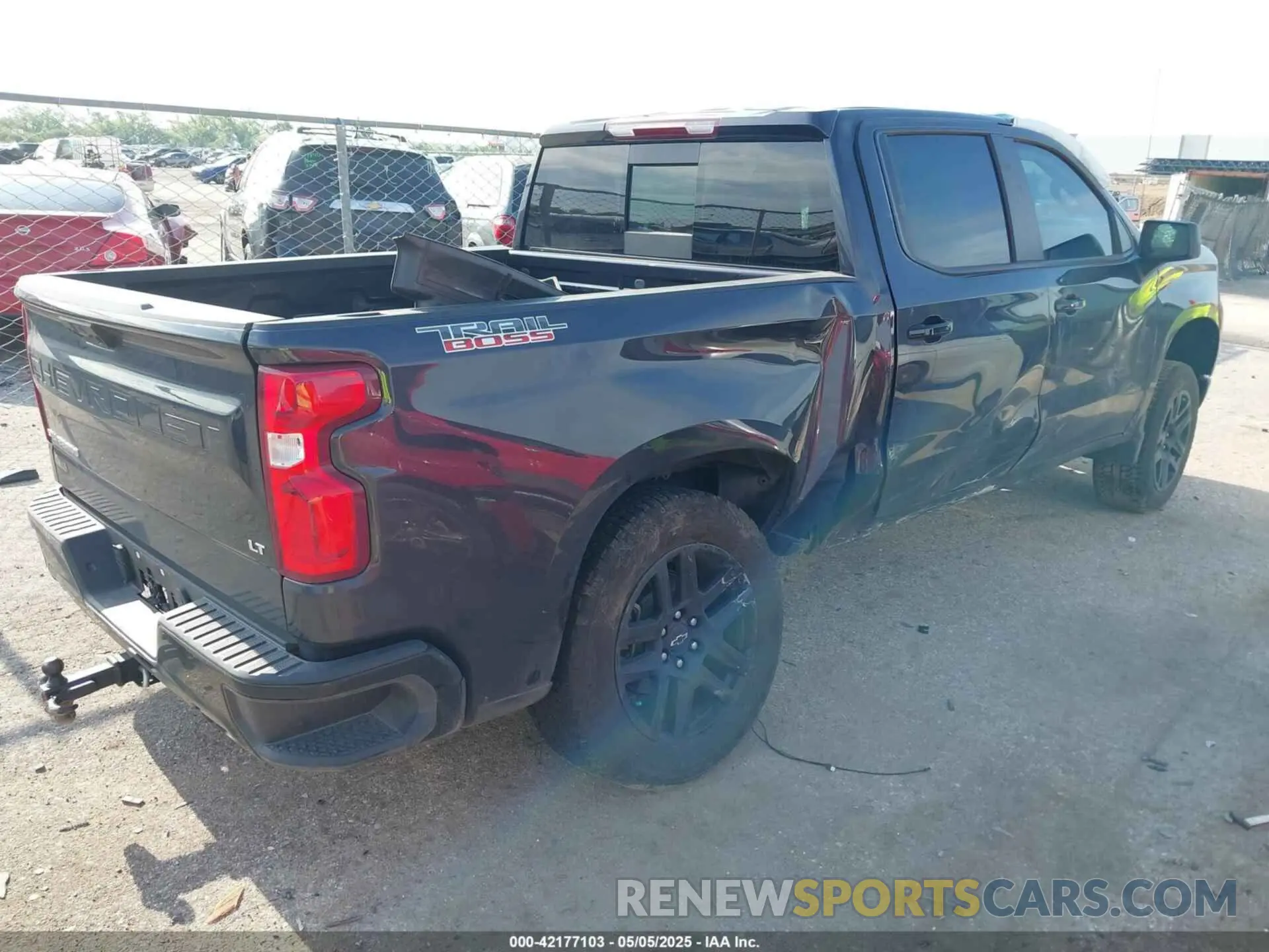 4 fotografías del automóvil dañado 3GCUDFED2RG360240 CHEVROLET SILVERADO 1500 2024