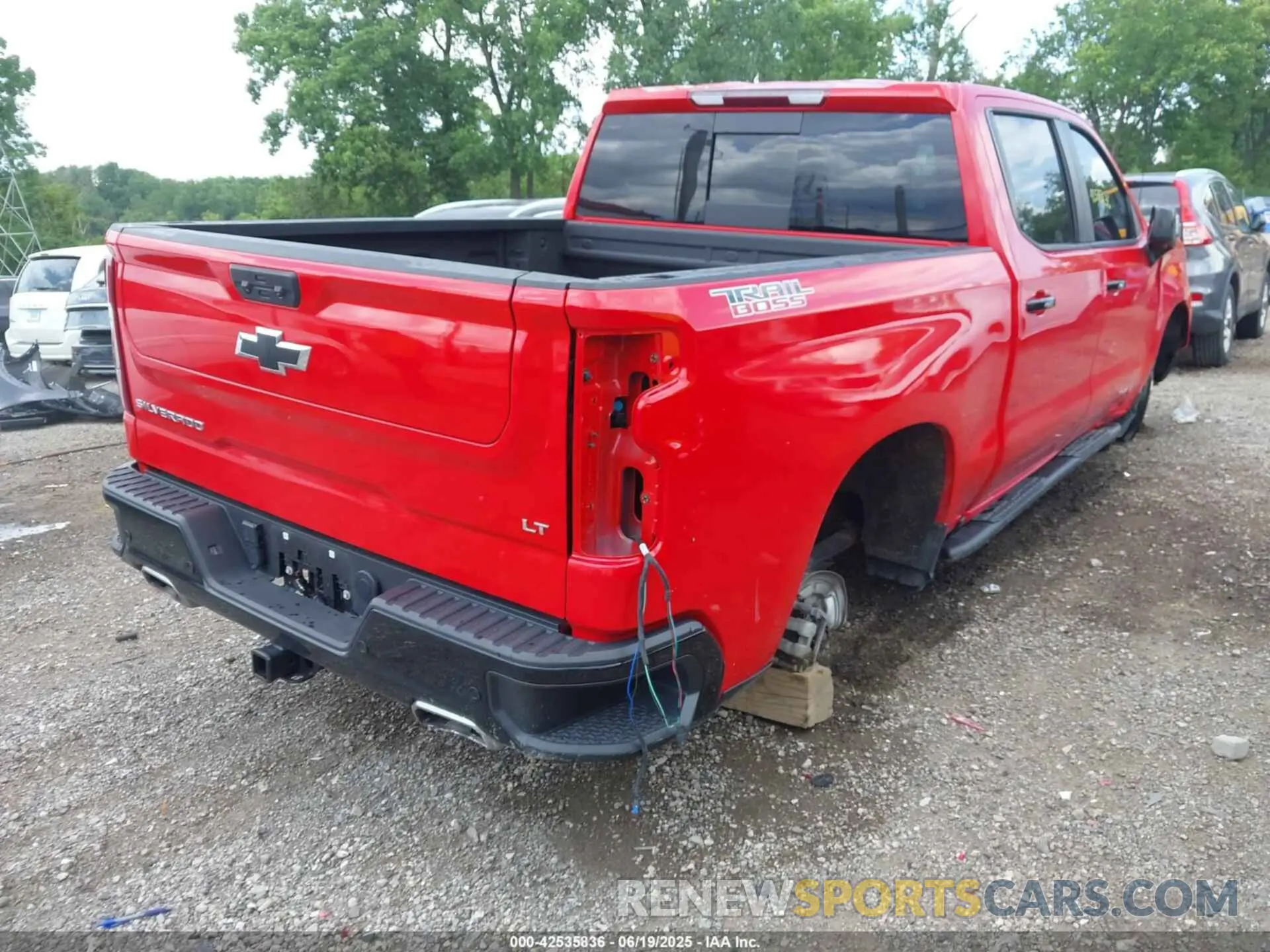 4 fotografías del automóvil dañado 3GCUDFED3RG153209 CHEVROLET SILVERADO 1500 2024