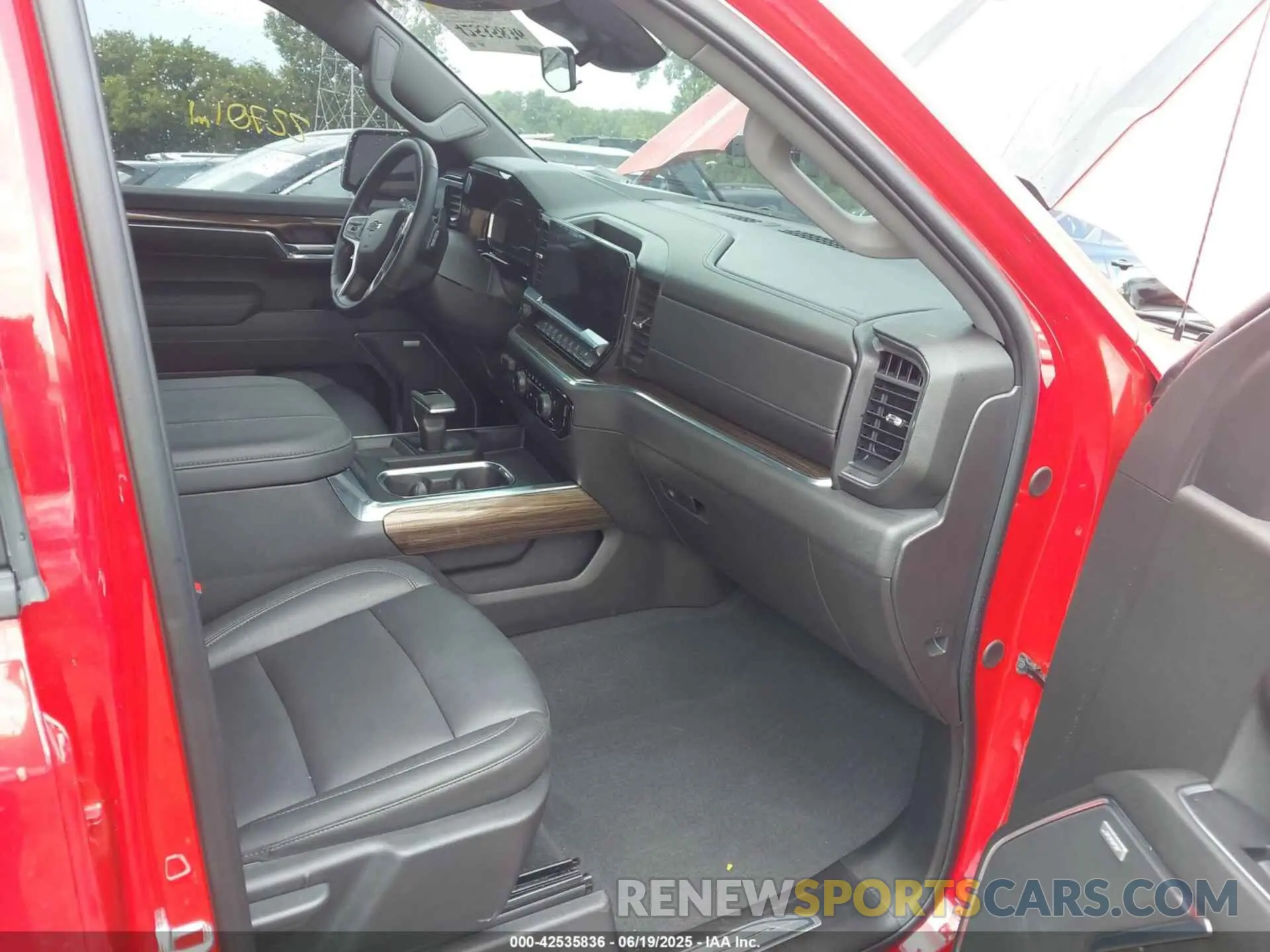 5 fotografías del automóvil dañado 3GCUDFED3RG153209 CHEVROLET SILVERADO 1500 2024