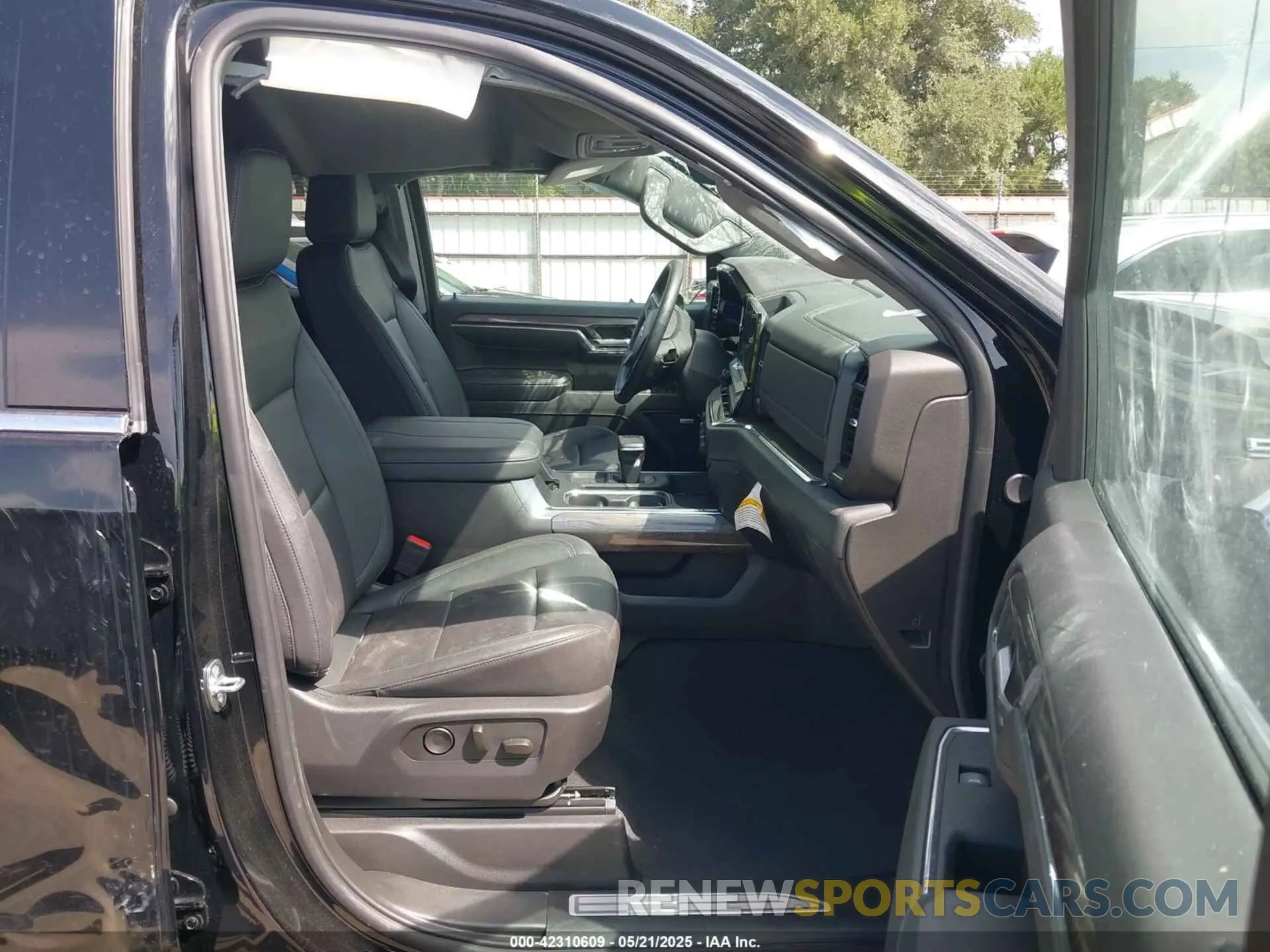 5 fotografías del automóvil dañado 3GCUDGE86RG244354 CHEVROLET SILVERADO 1500 2024
