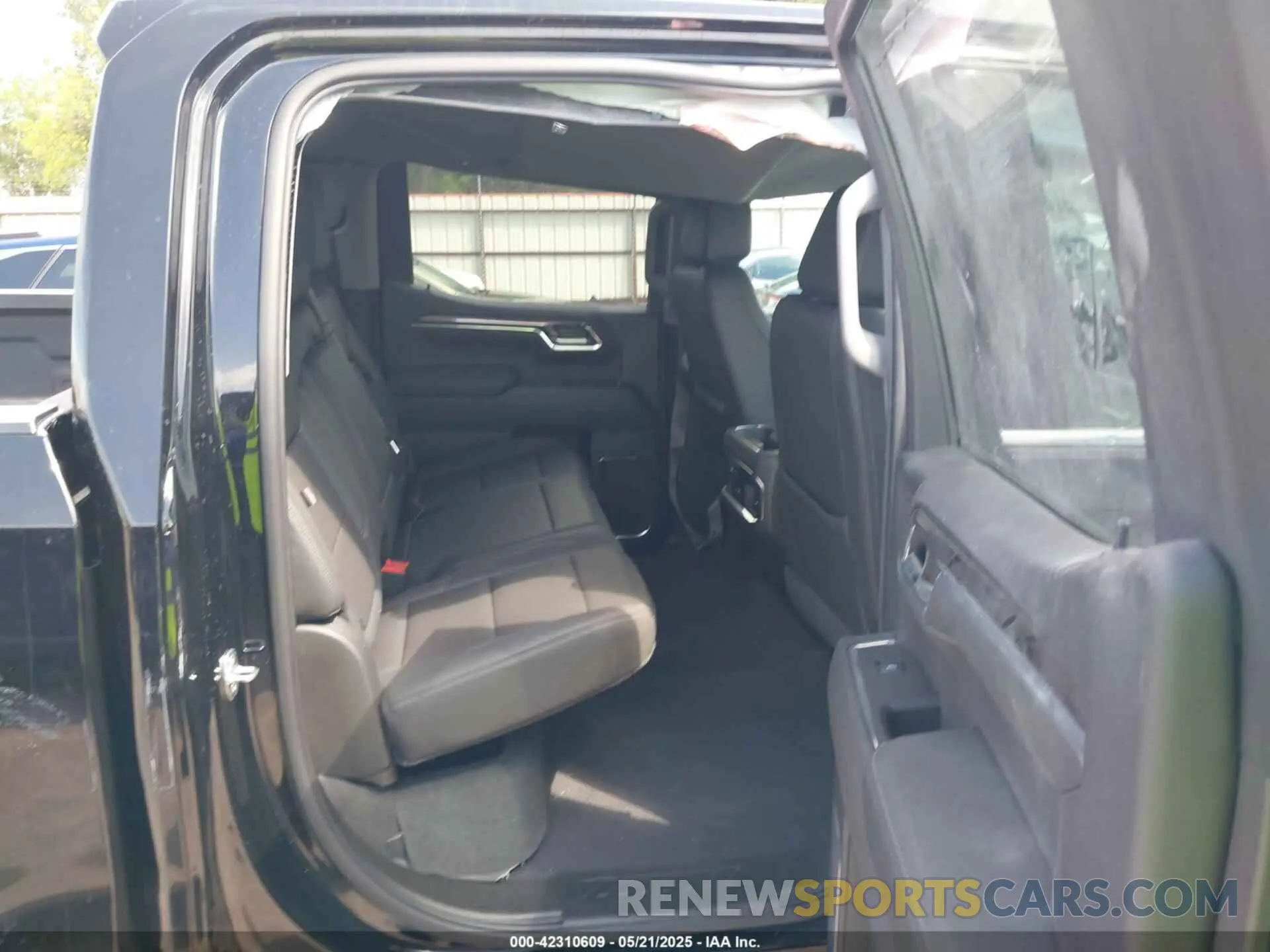8 fotografías del automóvil dañado 3GCUDGE86RG244354 CHEVROLET SILVERADO 1500 2024