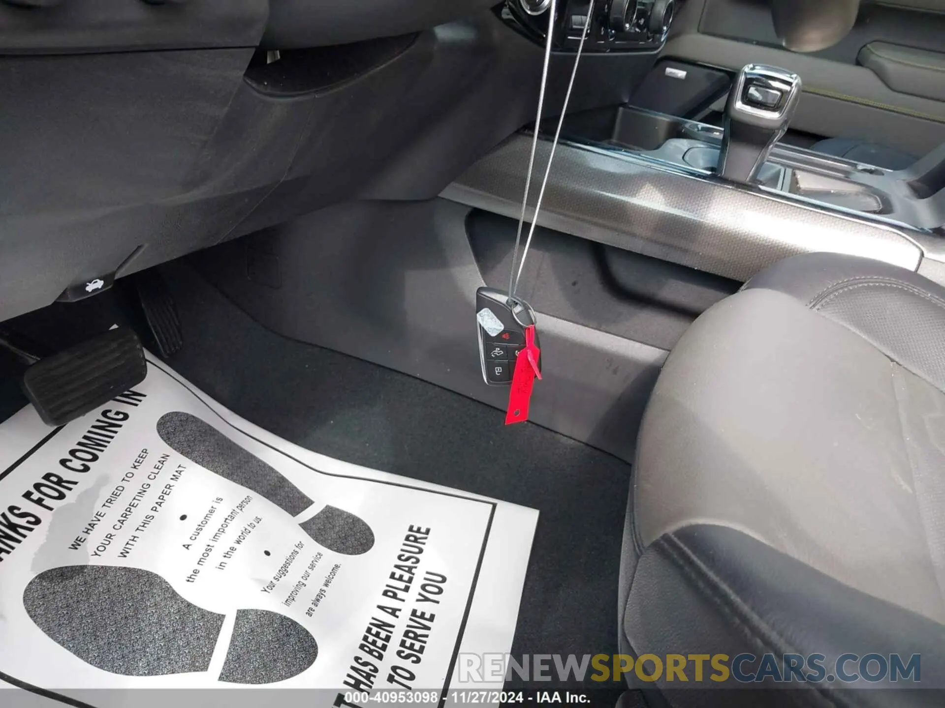 11 fotografías del automóvil dañado 3GCUDHEL3RG140446 CHEVROLET SILVERADO 1500 2024