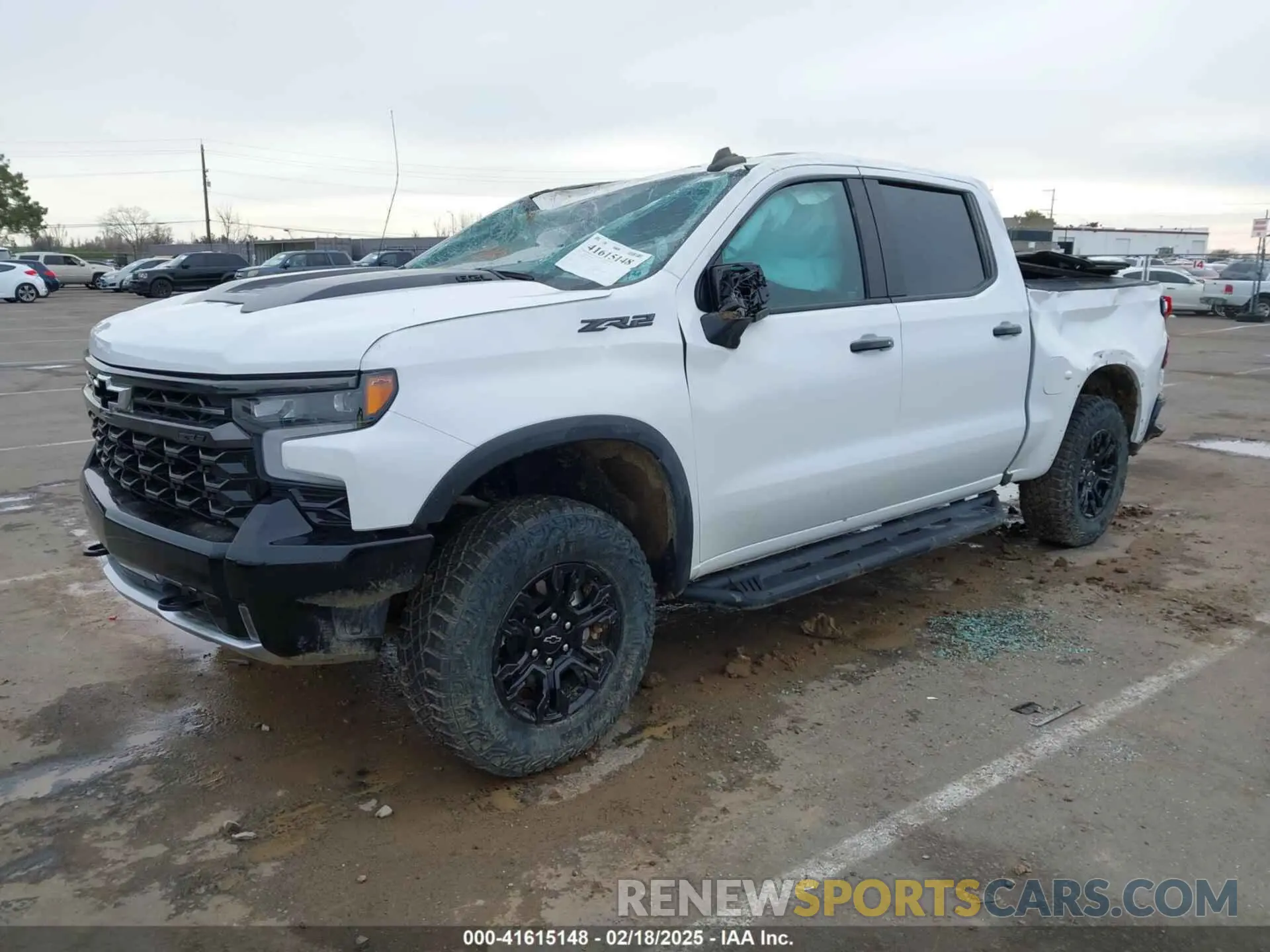 2 fotografías del automóvil dañado 3GCUDHELXRG345956 CHEVROLET SILVERADO 1500 2024