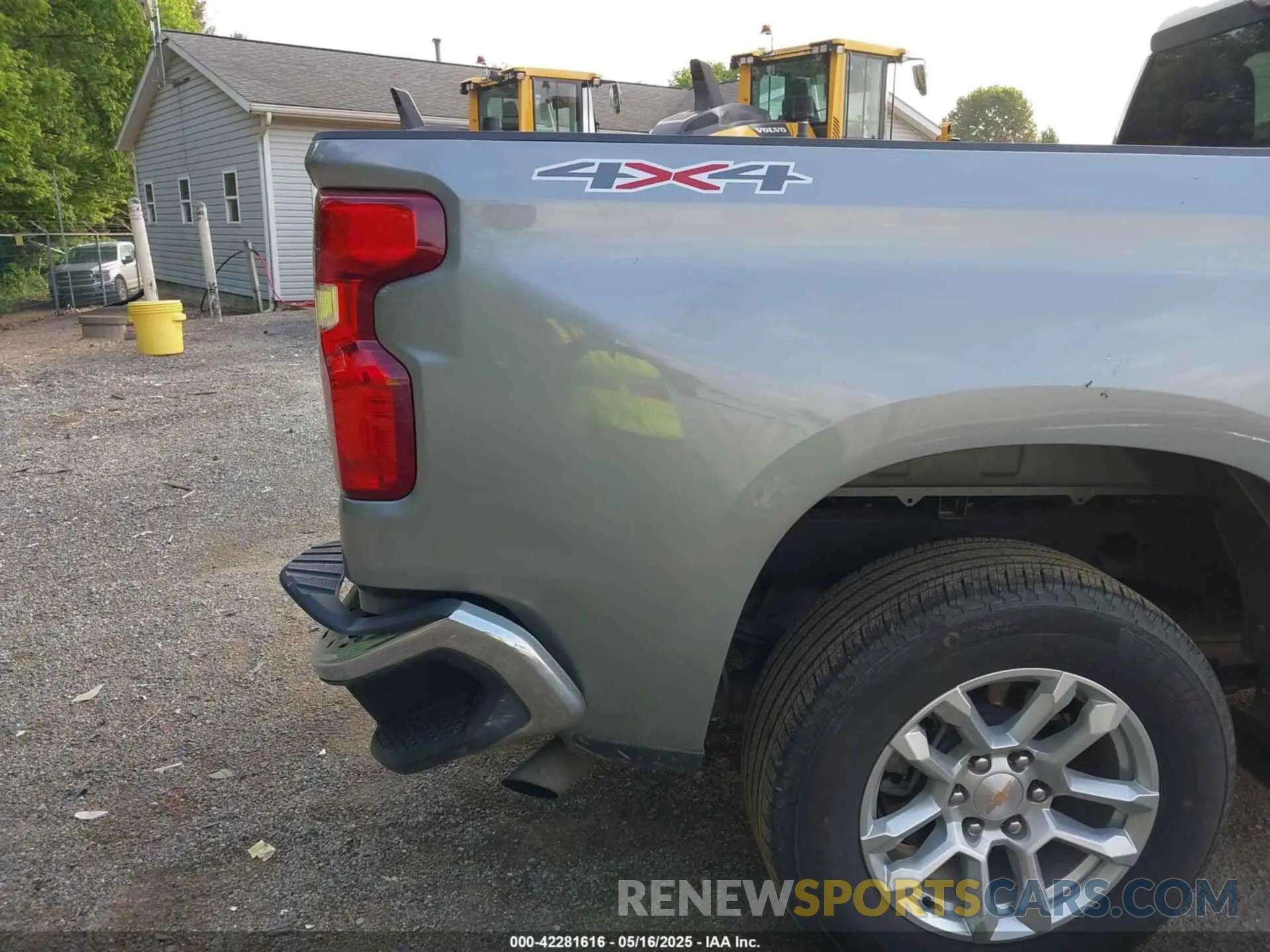 19 fotografías del automóvil dañado 1GCRKKEK0SZ131113 CHEVROLET SILVERADO 1500 2025