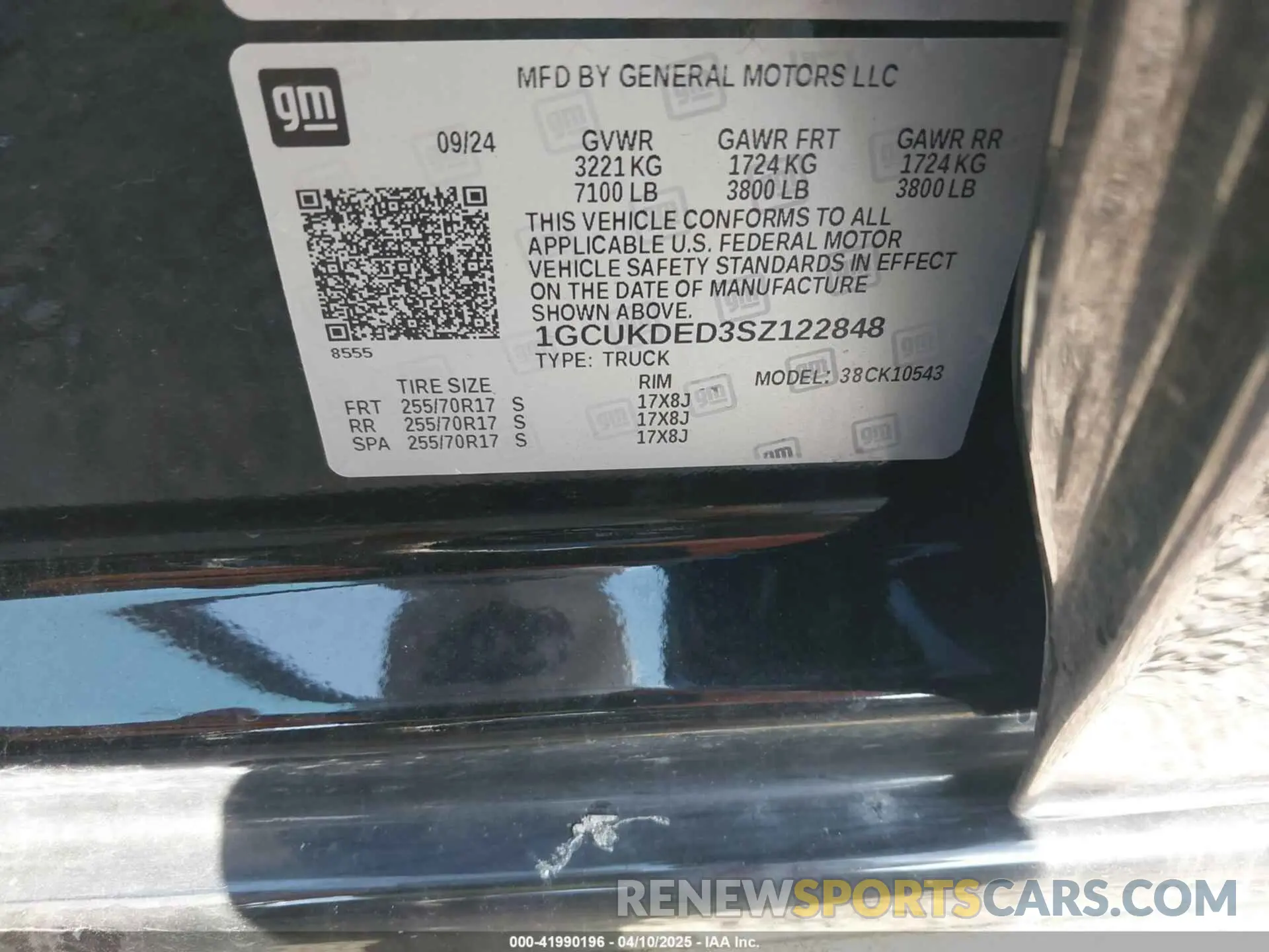 9 fotografías del automóvil dañado 1GCUKDED3SZ122848 CHEVROLET SILVERADO 1500 2025