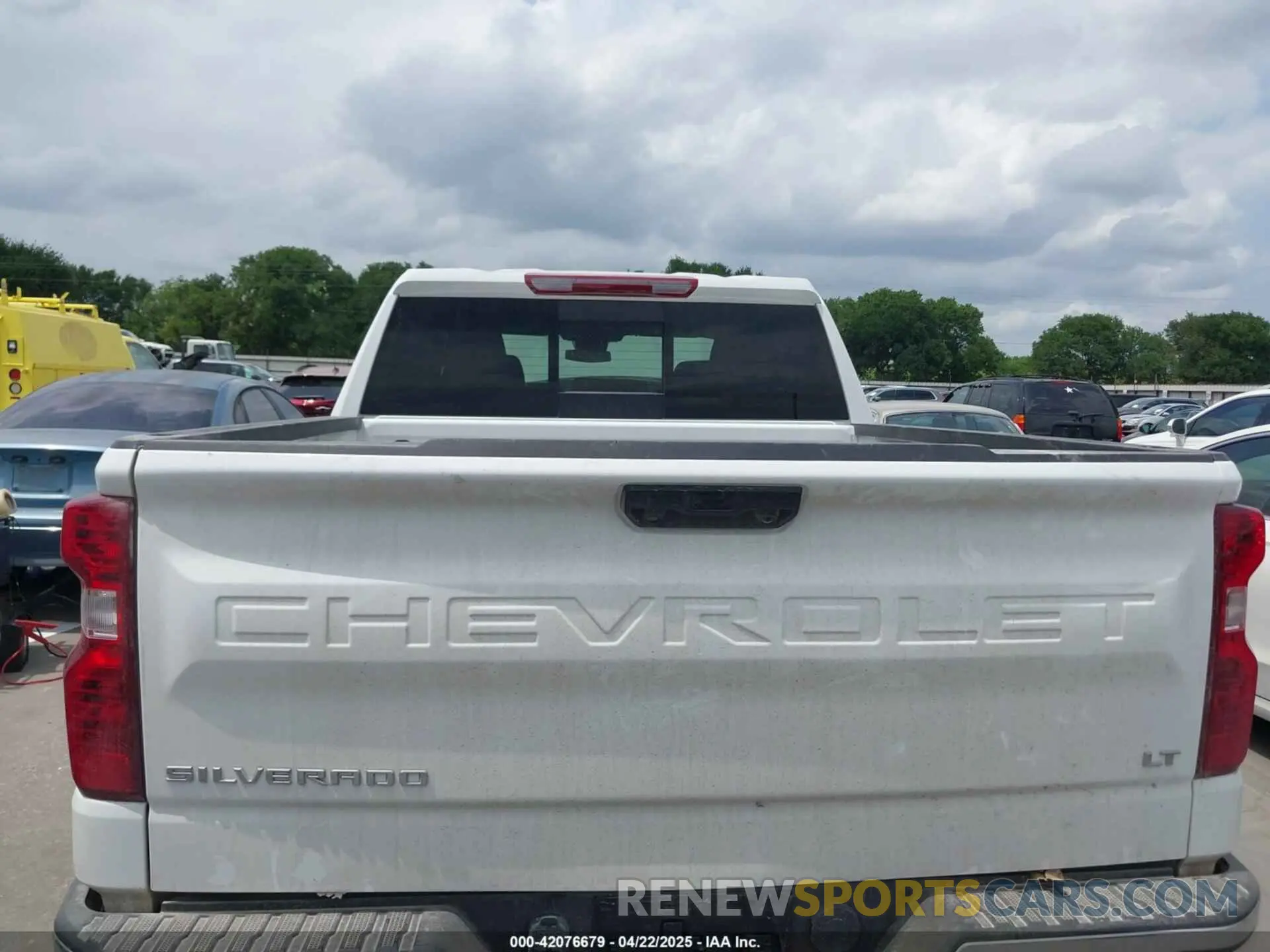 15 fotografías del automóvil dañado 2GCPACED6S1100507 CHEVROLET SILVERADO 1500 2025