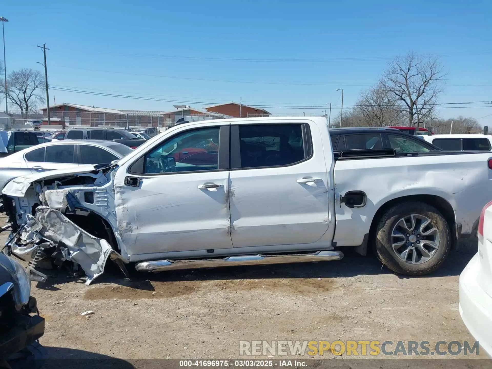 15 fotografías del automóvil dañado 2GCUKDED7S1126992 CHEVROLET SILVERADO 1500 2025