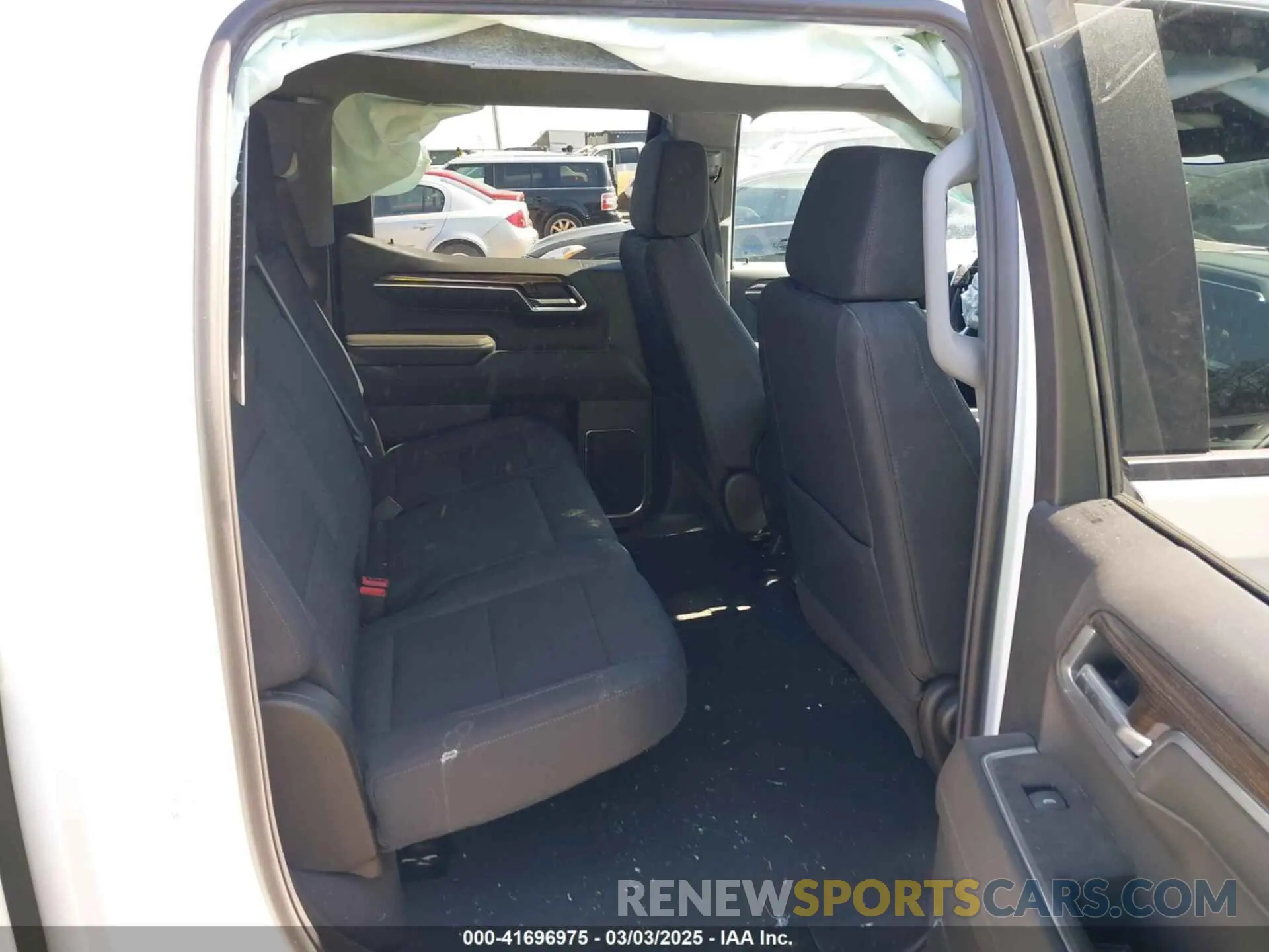 8 fotografías del automóvil dañado 2GCUKDED7S1126992 CHEVROLET SILVERADO 1500 2025