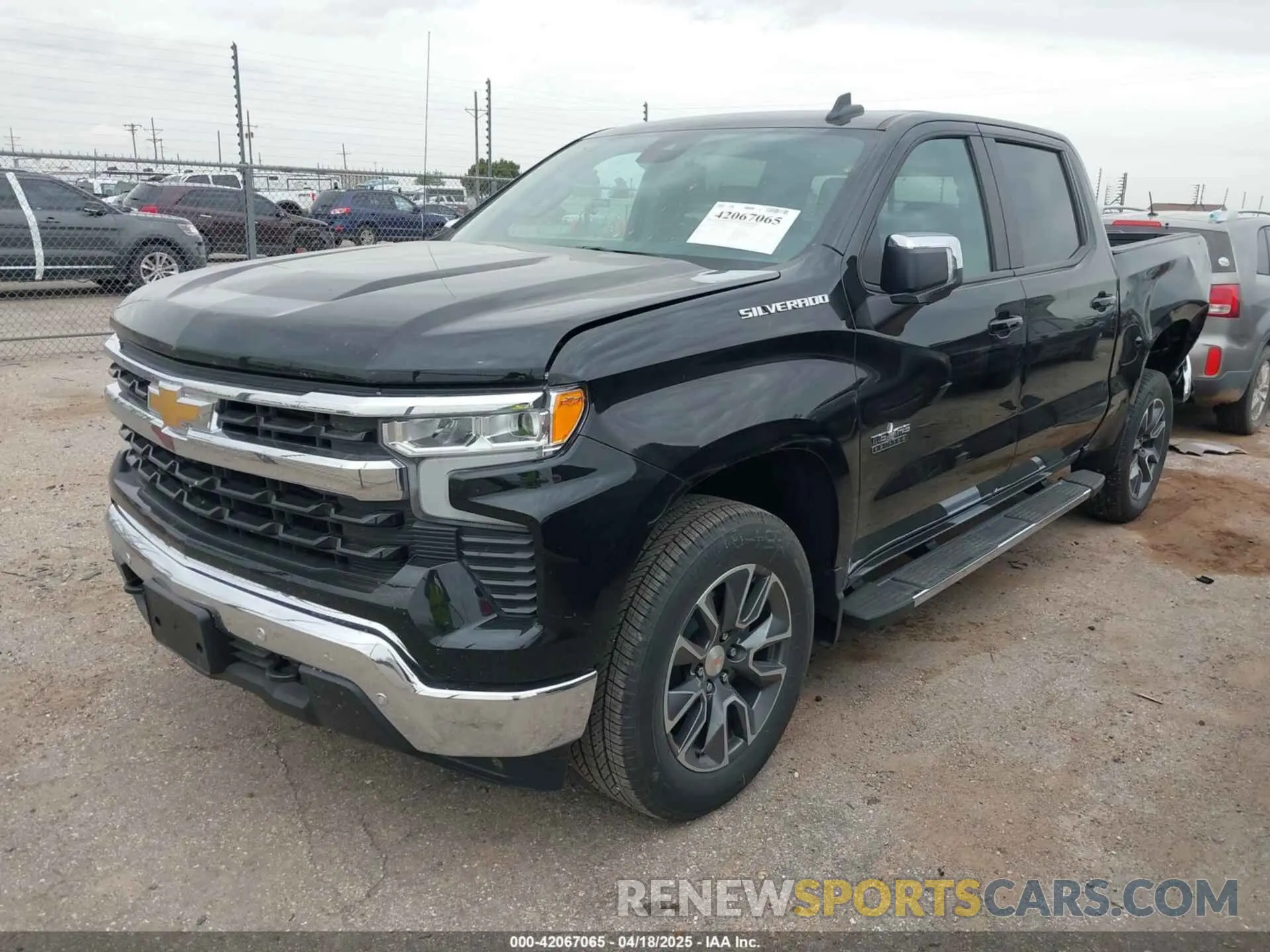 2 fotografías del automóvil dañado 3GCPACEDXSG218339 CHEVROLET SILVERADO 1500 2025