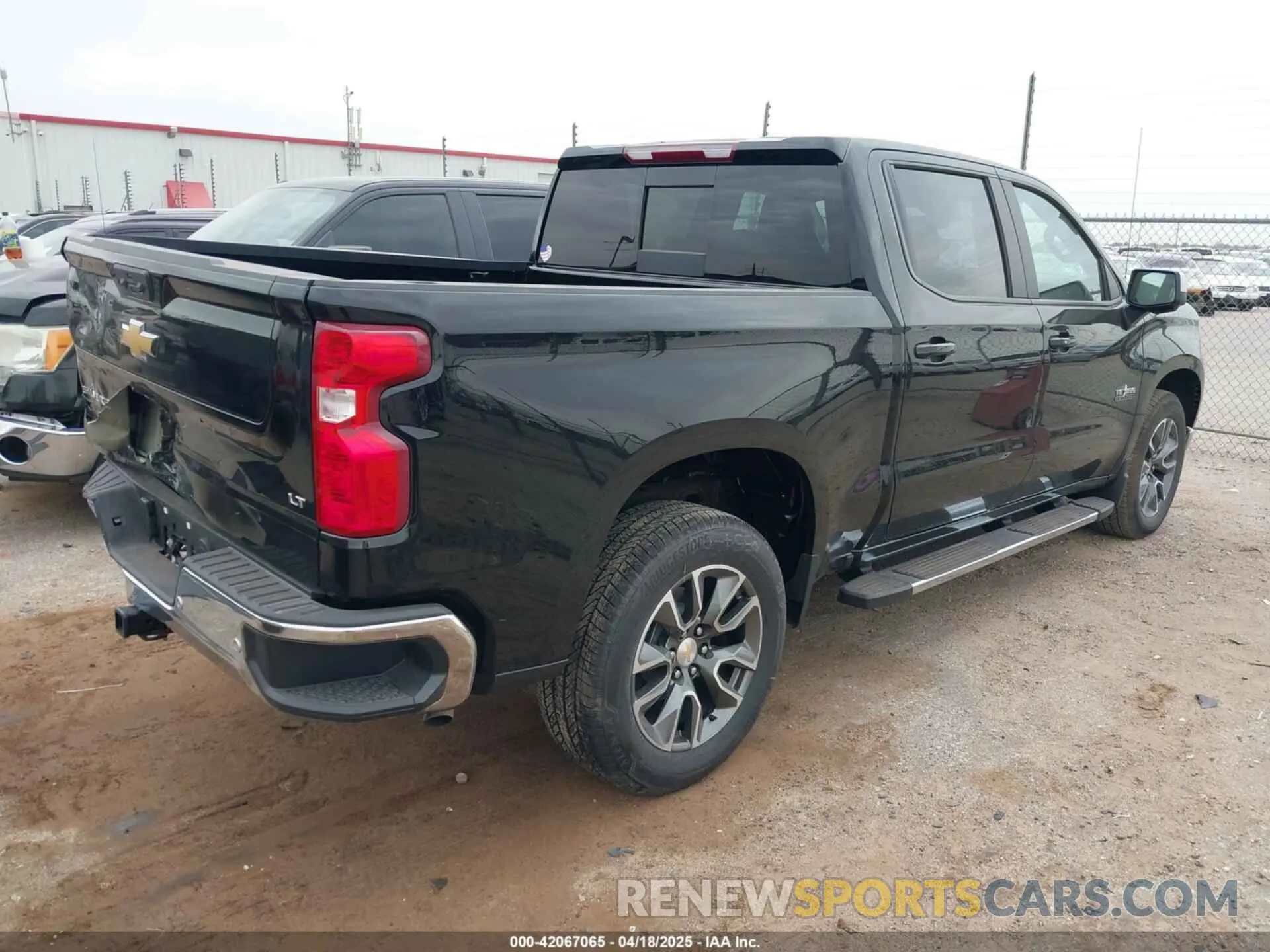4 fotografías del automóvil dañado 3GCPACEDXSG218339 CHEVROLET SILVERADO 1500 2025