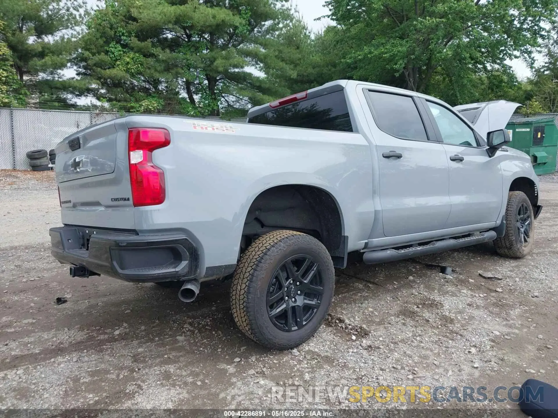 4 fotografías del automóvil dañado 3GCPKCEK5SG187190 CHEVROLET SILVERADO 1500 2025