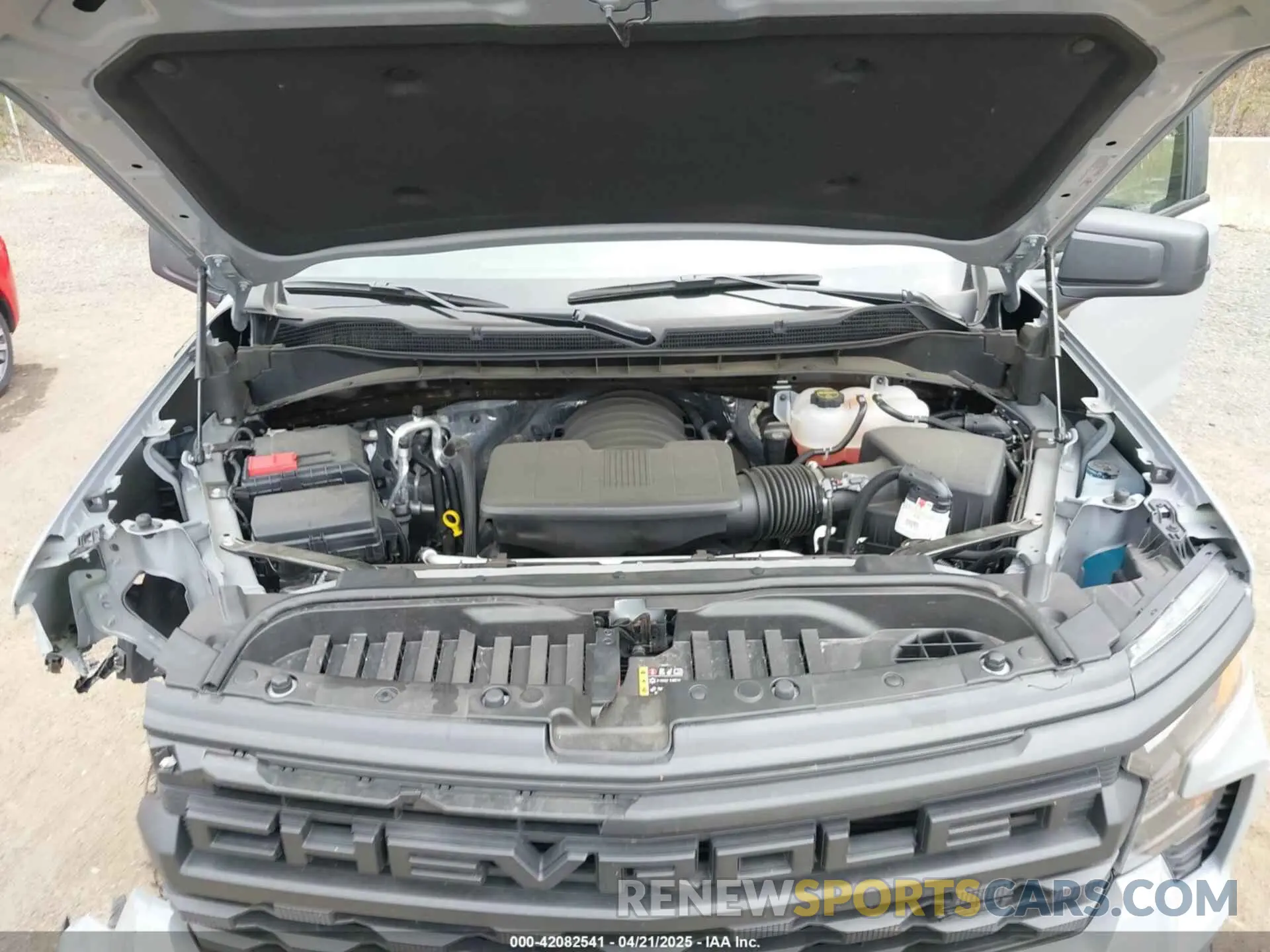 10 fotografías del automóvil dañado 3GCUKCED6SG110946 CHEVROLET SILVERADO 1500 2025
