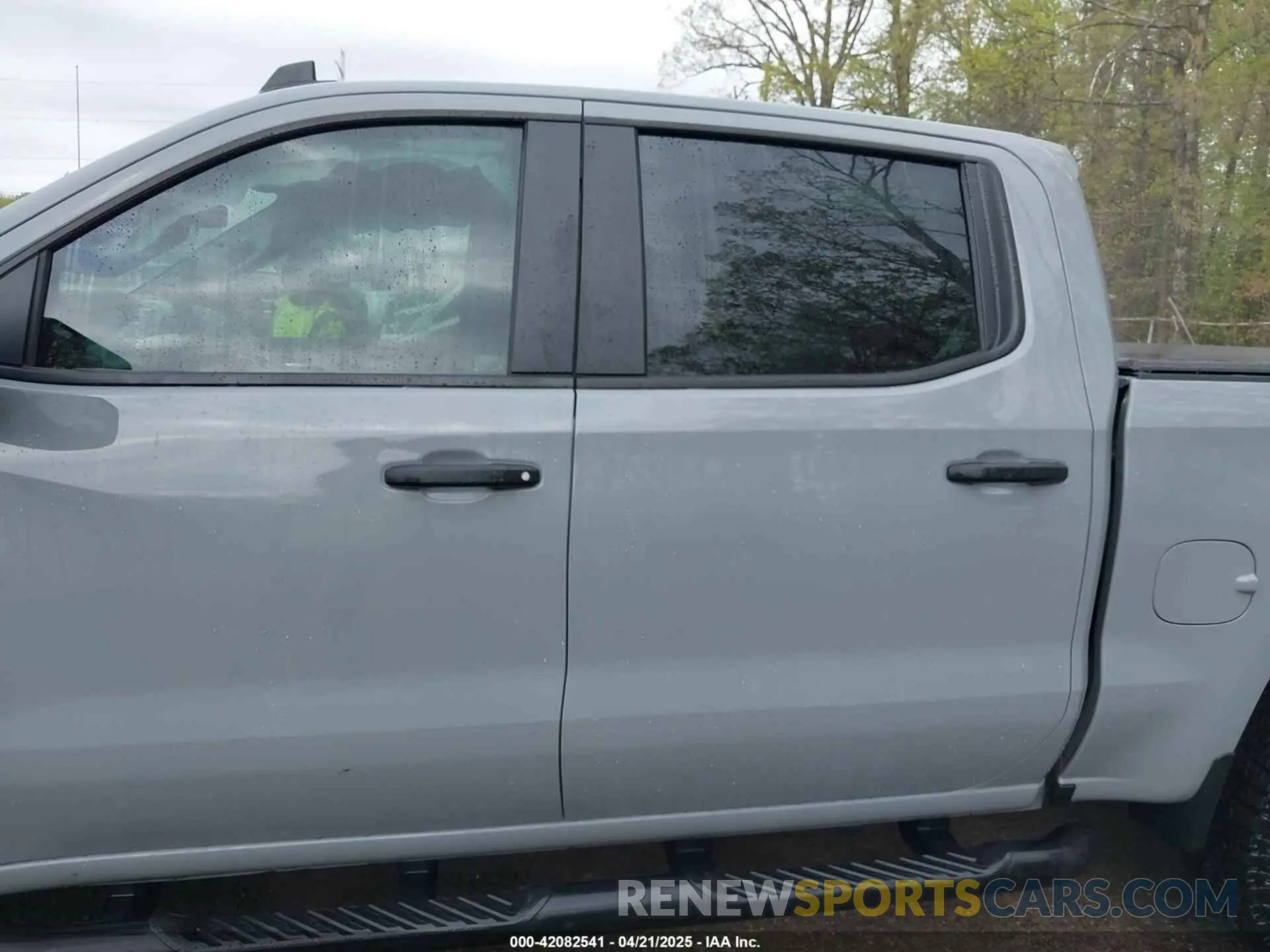 14 fotografías del automóvil dañado 3GCUKCED6SG110946 CHEVROLET SILVERADO 1500 2025