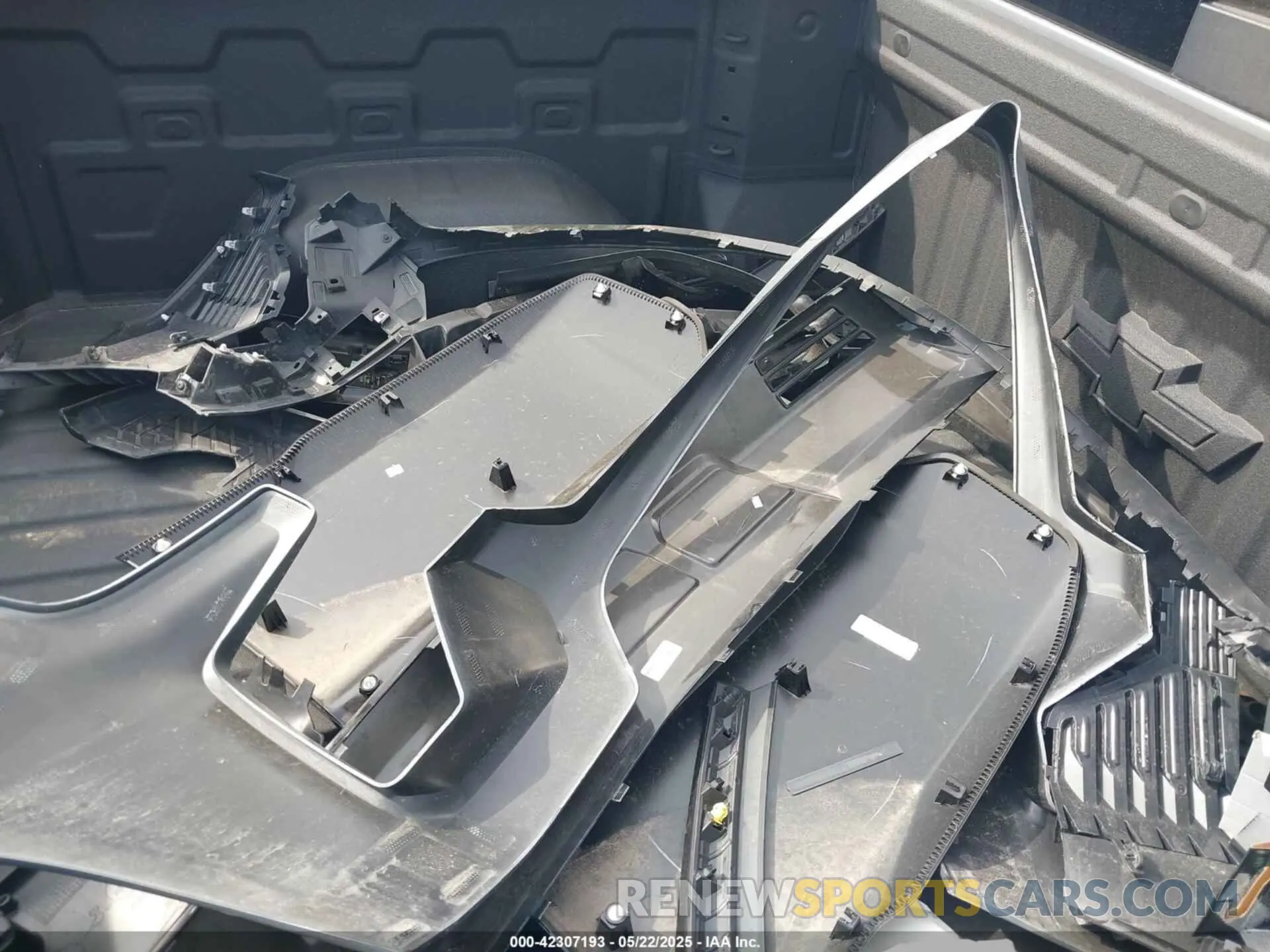12 fotografías del automóvil dañado 3GCUKFED7SG101691 CHEVROLET SILVERADO 1500 2025