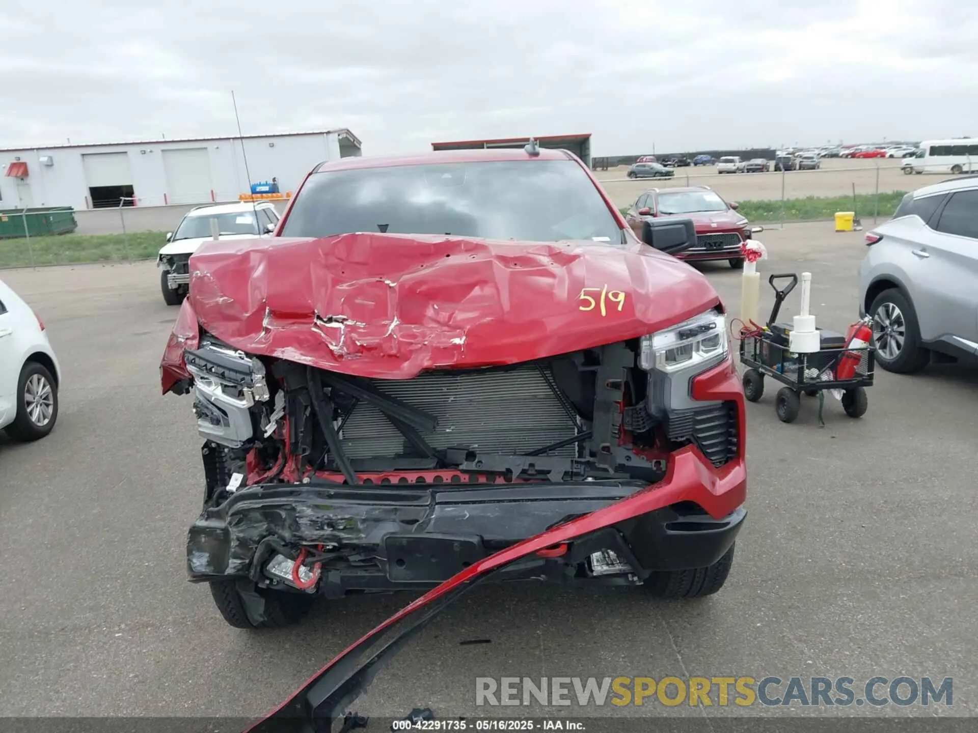 12 fotografías del automóvil dañado 3GCUKFEL3SG226064 CHEVROLET SILVERADO 1500 2025