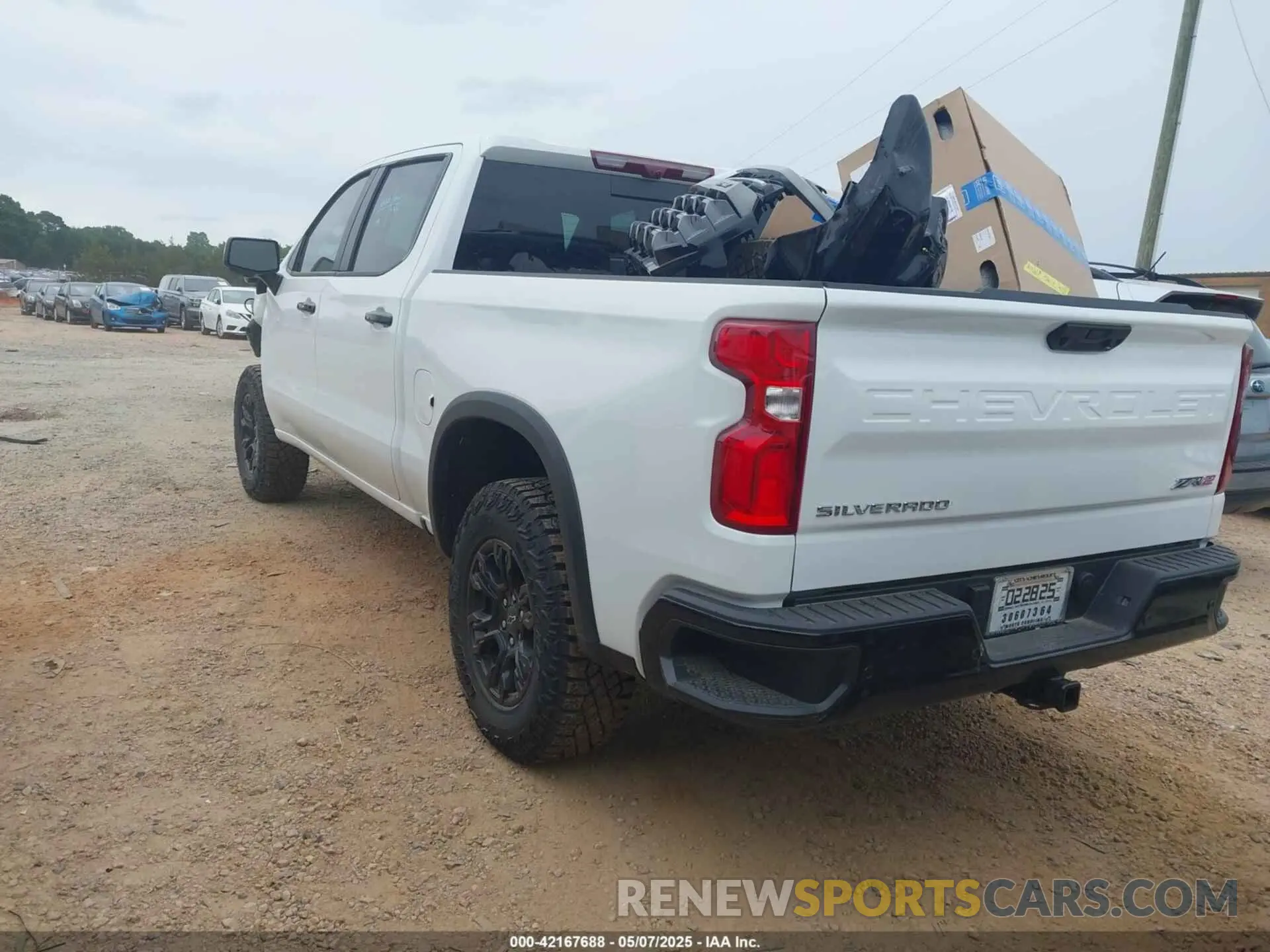 3 fotografías del automóvil dañado 3GCUKHEL1SG170864 CHEVROLET SILVERADO 1500 2025