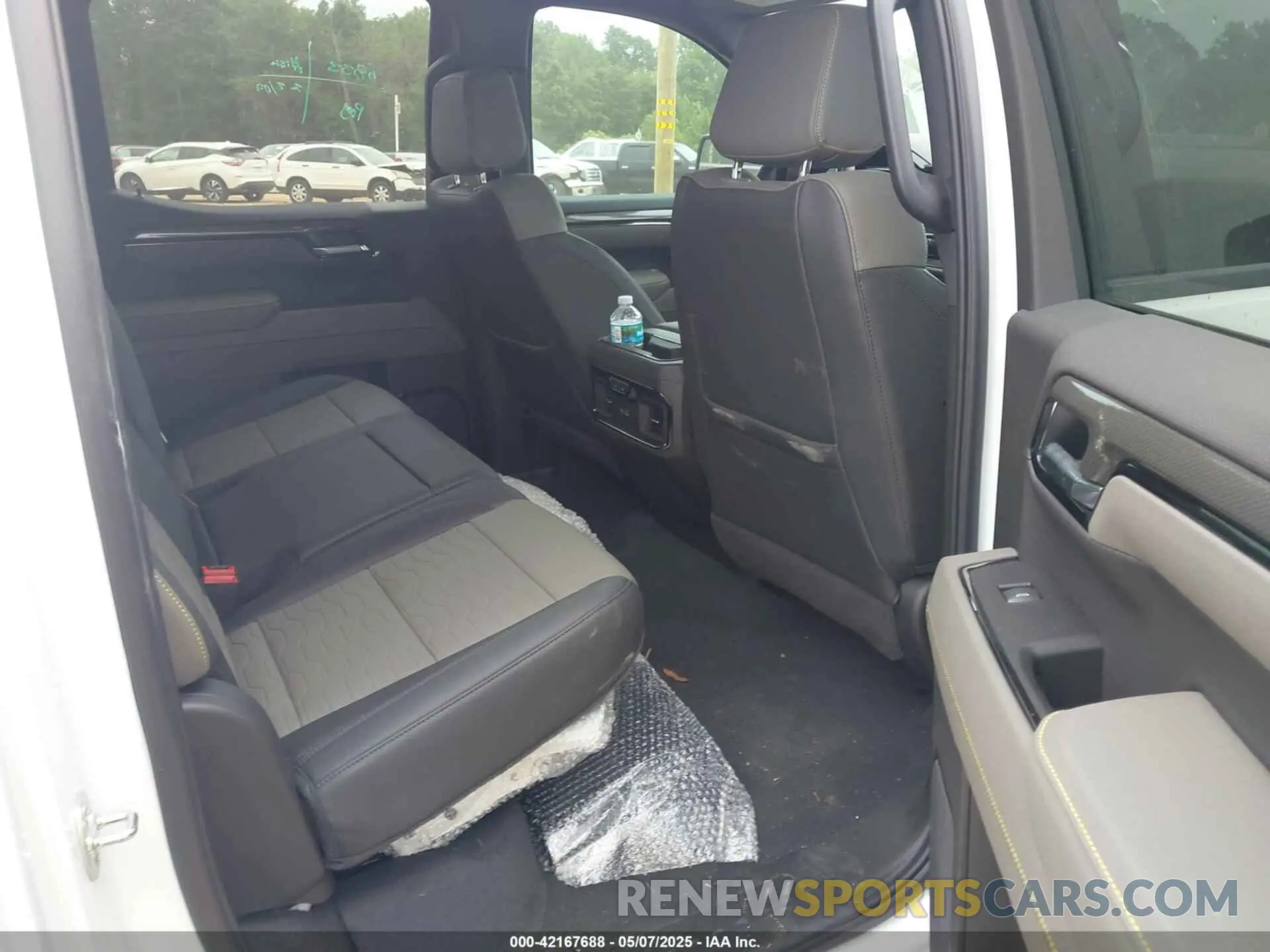 8 fotografías del automóvil dañado 3GCUKHEL1SG170864 CHEVROLET SILVERADO 1500 2025