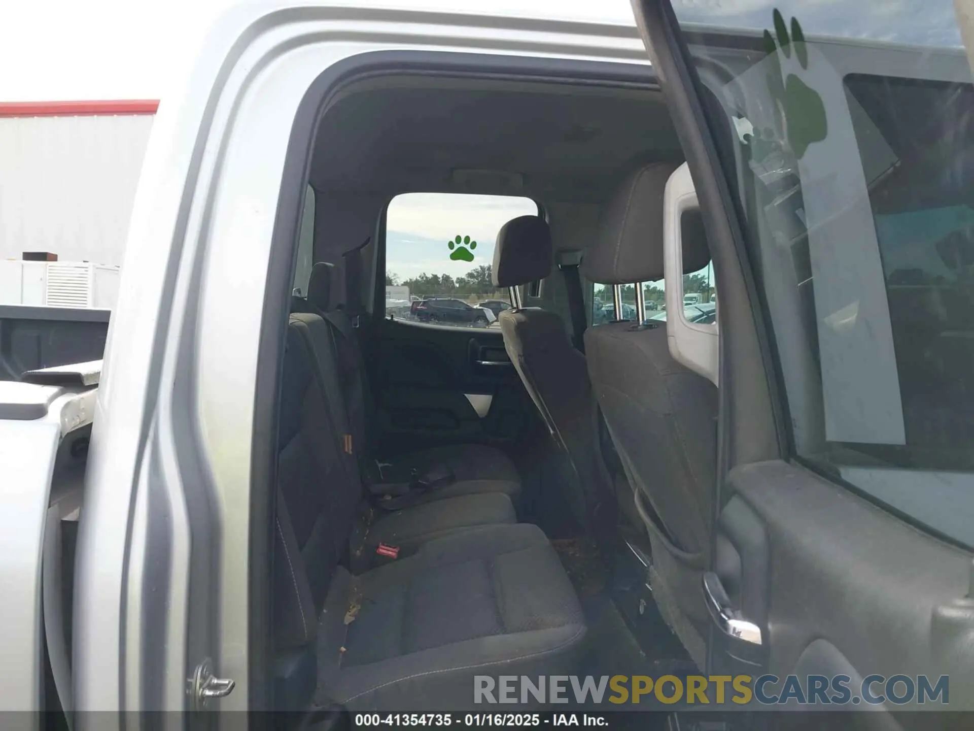 8 fotografías del automóvil dañado 2GCRCPEC4K1151683 CHEVROLET SILVERADO 1500 LD 2019