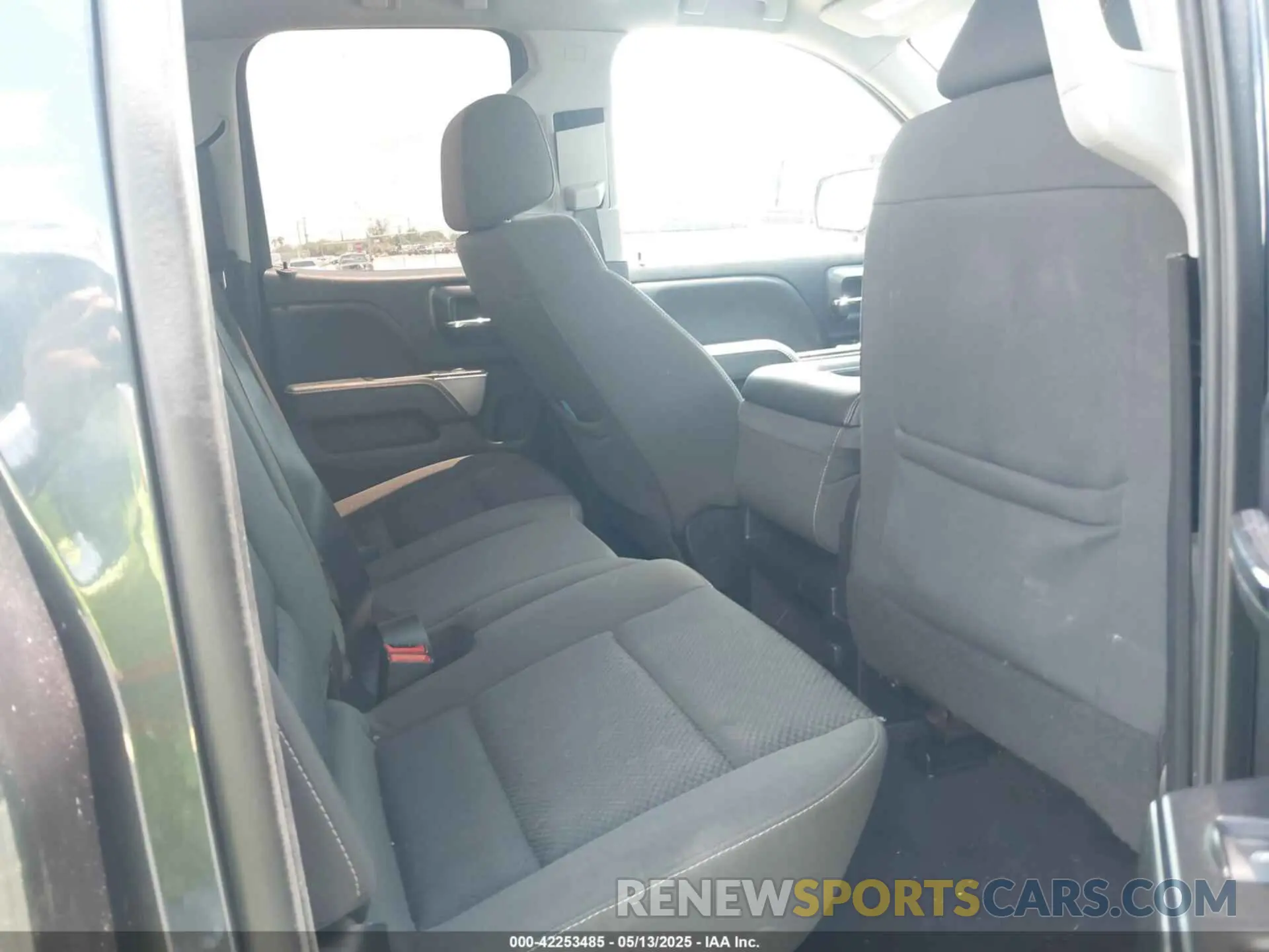 8 fotografías del automóvil dañado 2GCRCPEC9K1151906 CHEVROLET SILVERADO 1500 LD 2019