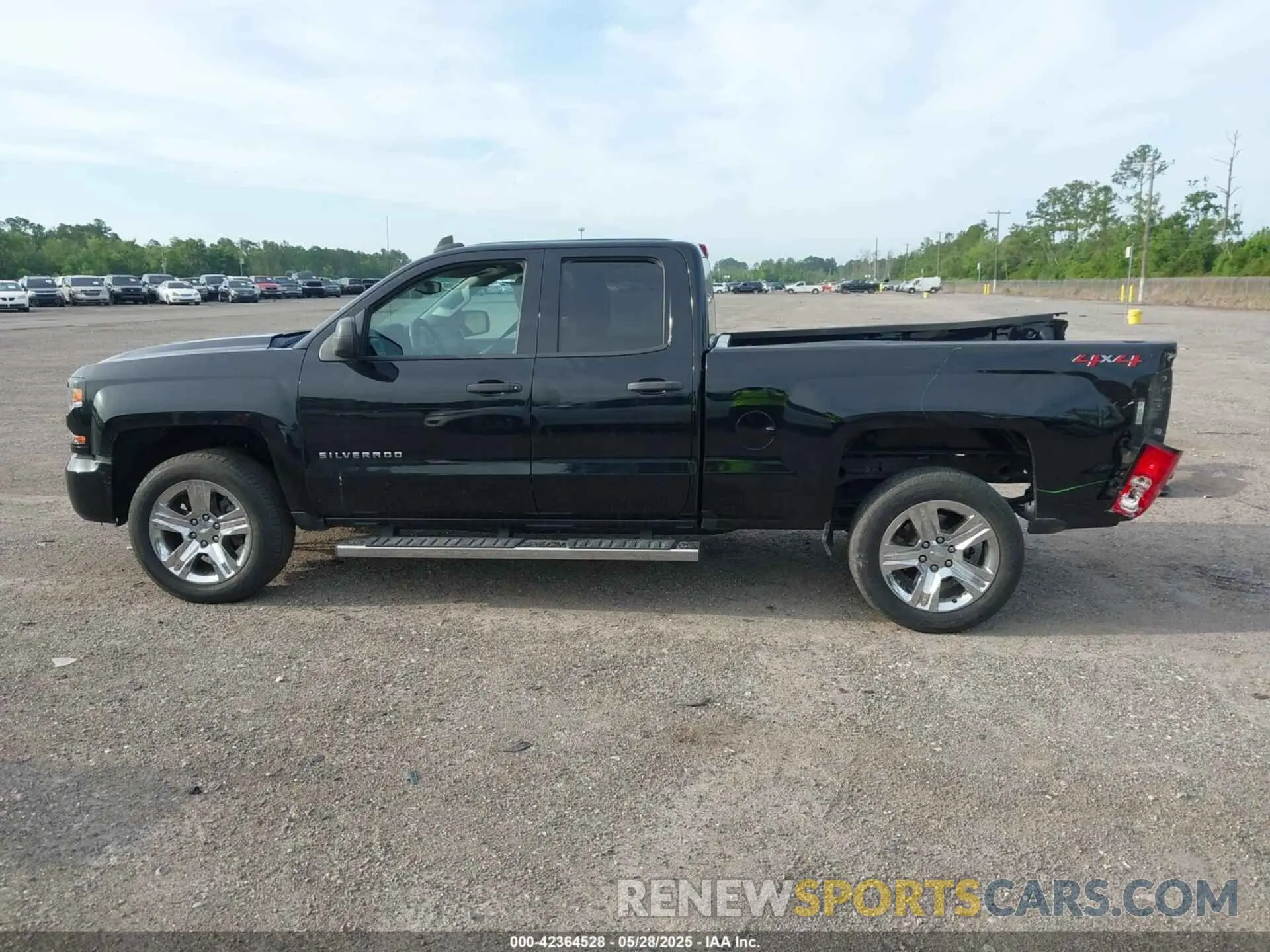 15 fotografías del automóvil dañado 2GCVKMEC8K1161441 CHEVROLET SILVERADO 1500 LD 2019