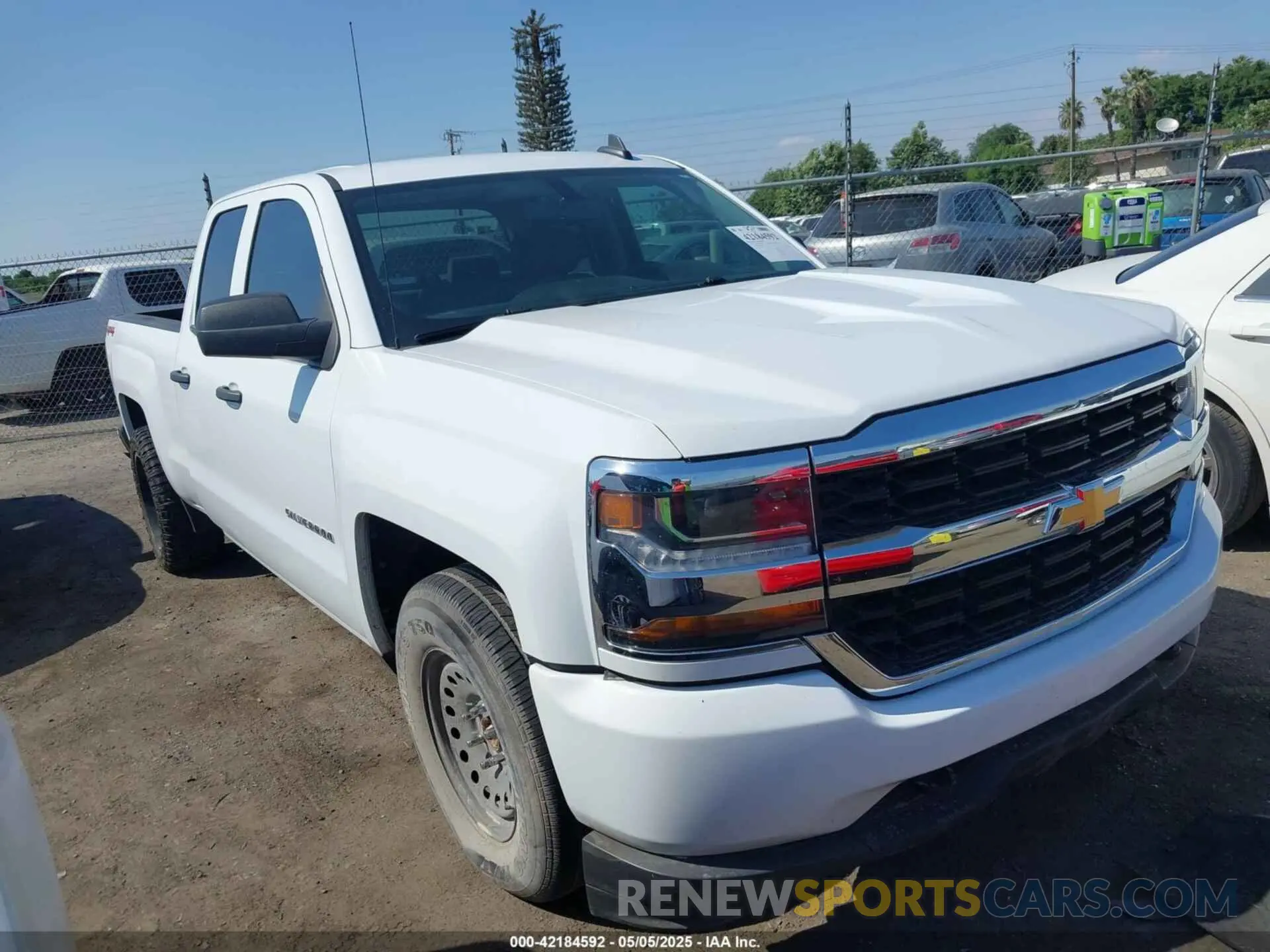 13 fotografías del automóvil dañado 2GCVKNEC3K1223916 CHEVROLET SILVERADO 1500 LD 2019
