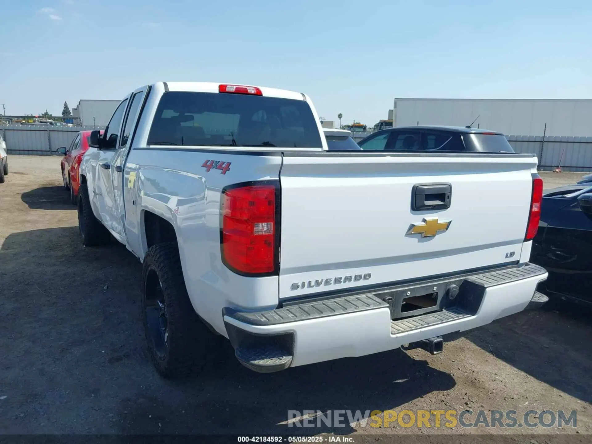 3 fotografías del automóvil dañado 2GCVKNEC3K1223916 CHEVROLET SILVERADO 1500 LD 2019