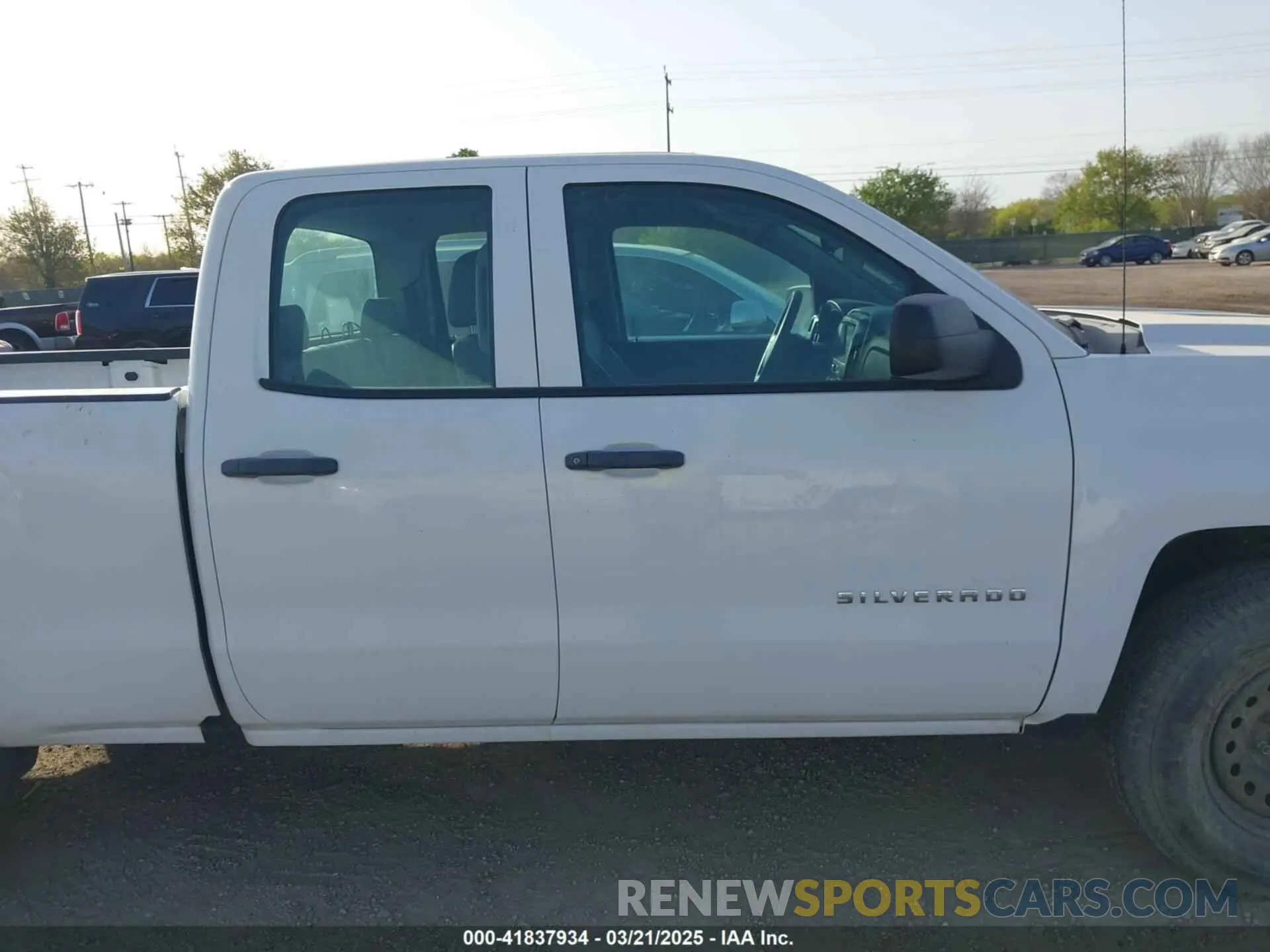 13 fotografías del automóvil dañado 2GCVKNEC5K1163637 CHEVROLET SILVERADO 1500 LD 2019